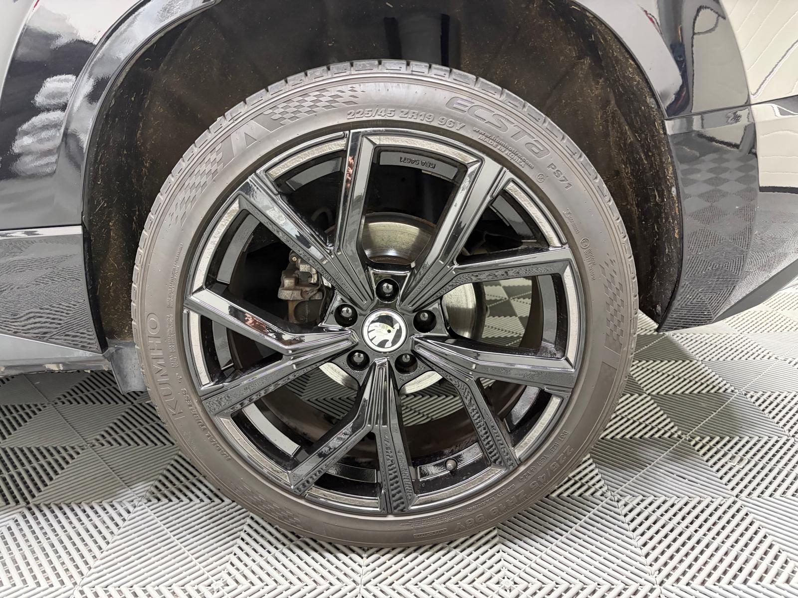 SKODA Karoq 2.0 TSI SportLine 4x4 DSG-image-30