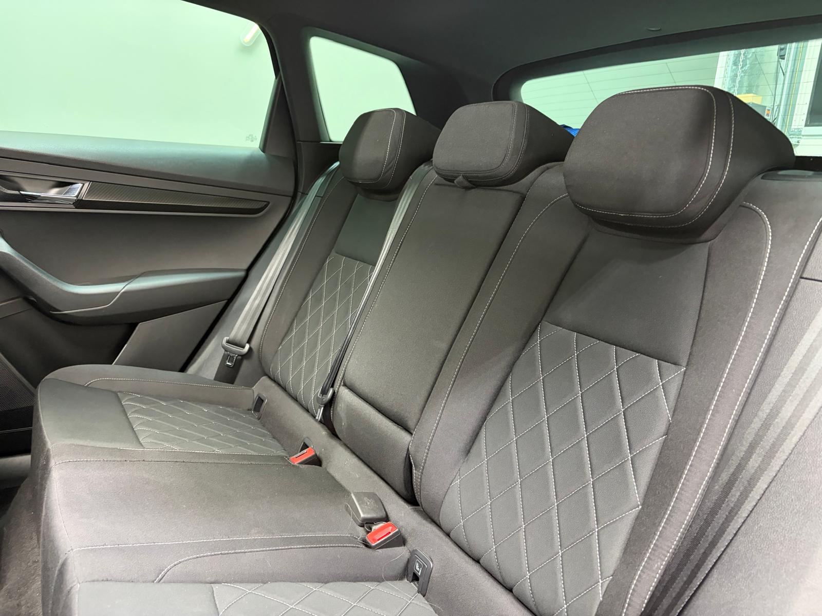 SKODA Karoq 2.0 TSI SportLine 4x4 DSG-image-10