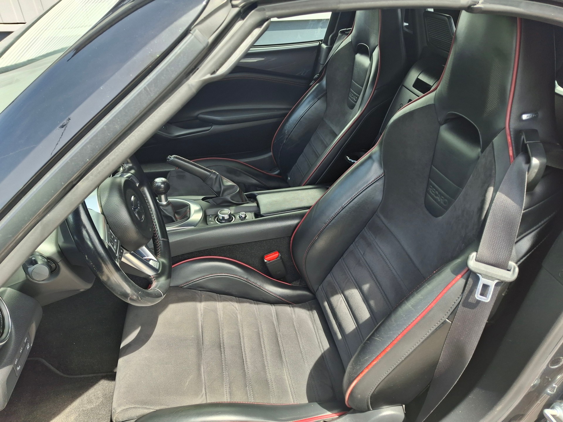 MAZDA MX-5 SKYACTIV-G 160 Revolution/Recaro Pack!-image-6