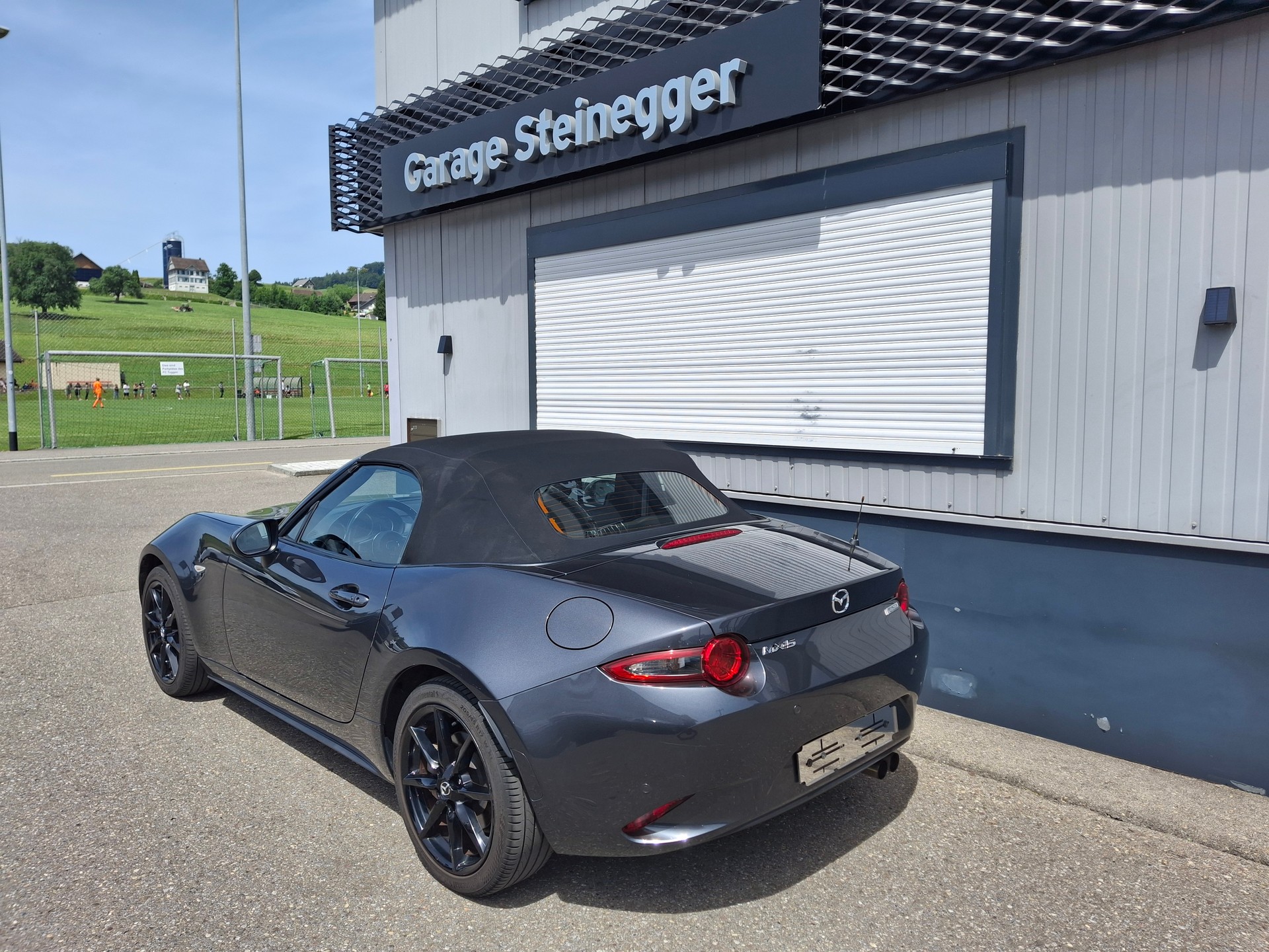 MAZDA MX-5 SKYACTIV-G 160 Revolution/Recaro Pack!-image-4