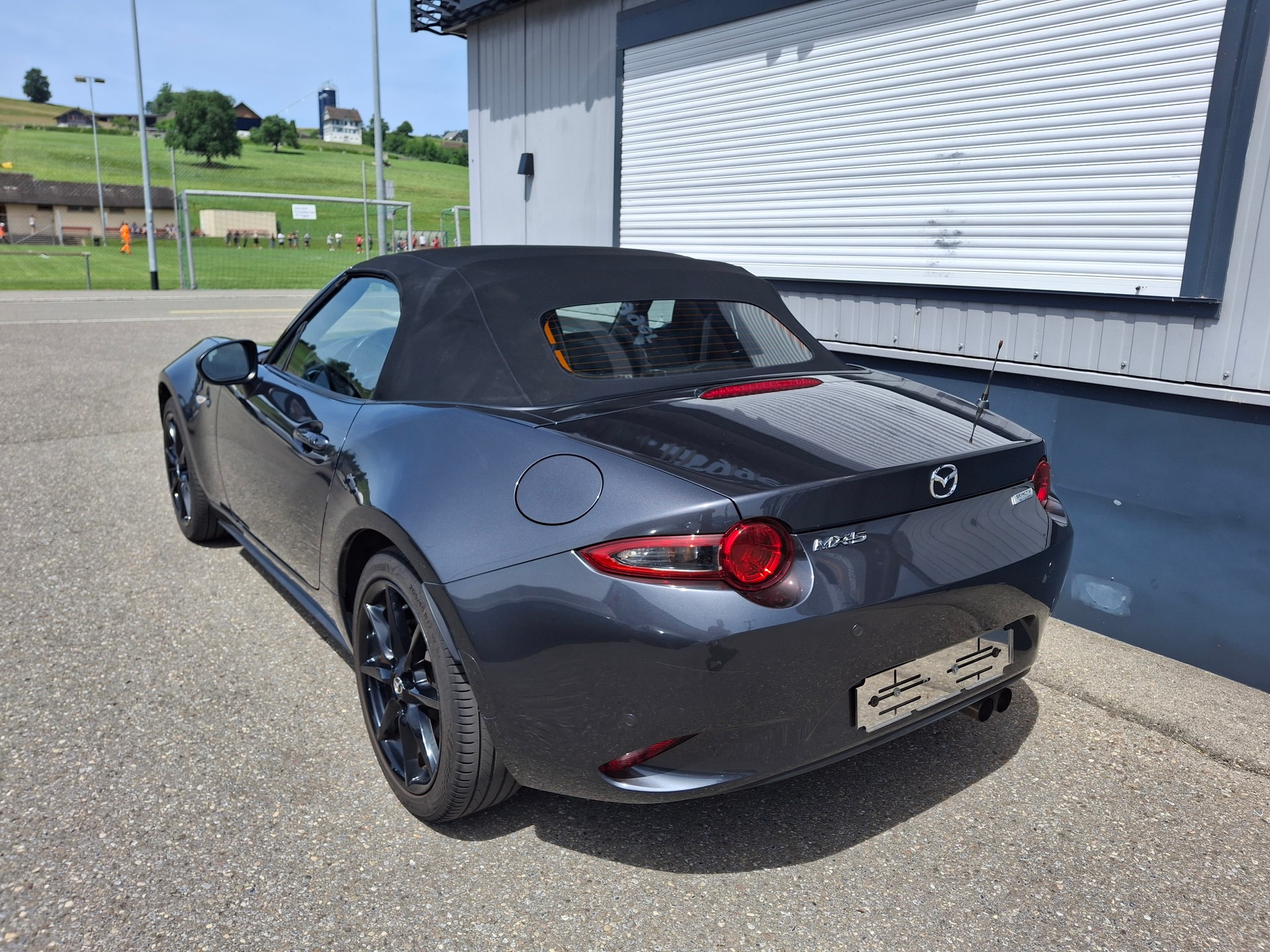 MAZDA MX-5 SKYACTIV-G 160 Revolution/Recaro Pack!-image-5