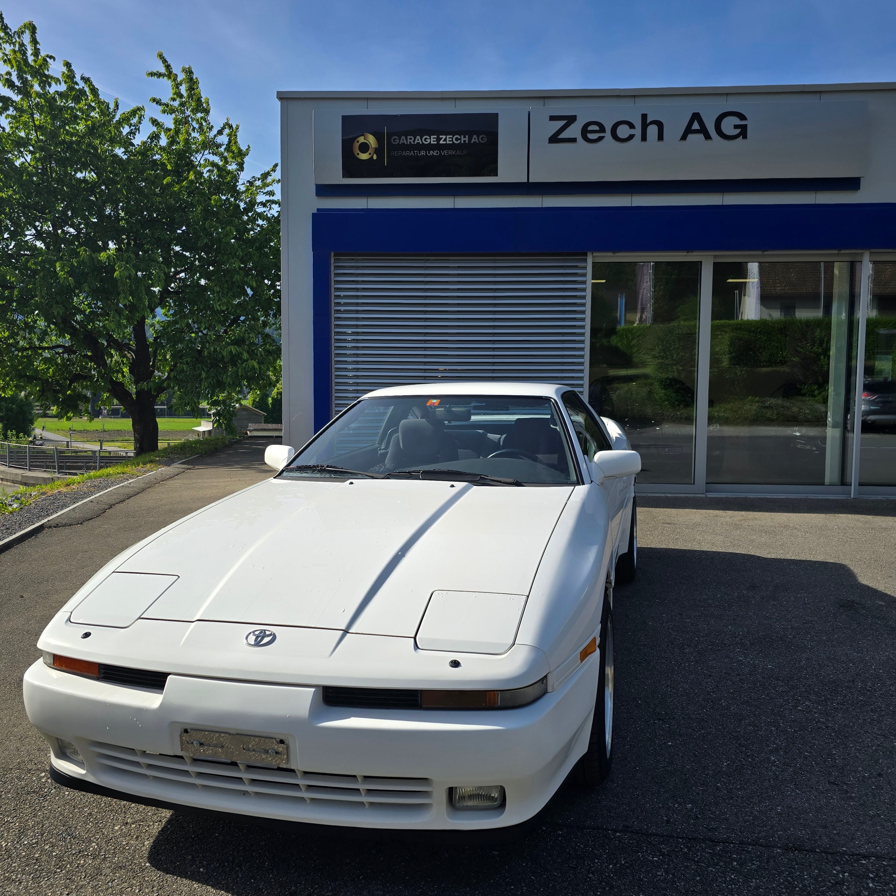 Car photo