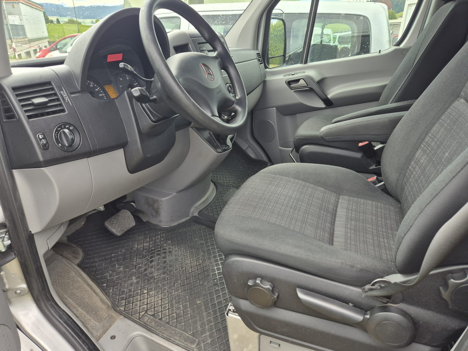 MERCEDES-BENZ Sprinter 314 CDI Kompakt 7G-Tronic-image-9