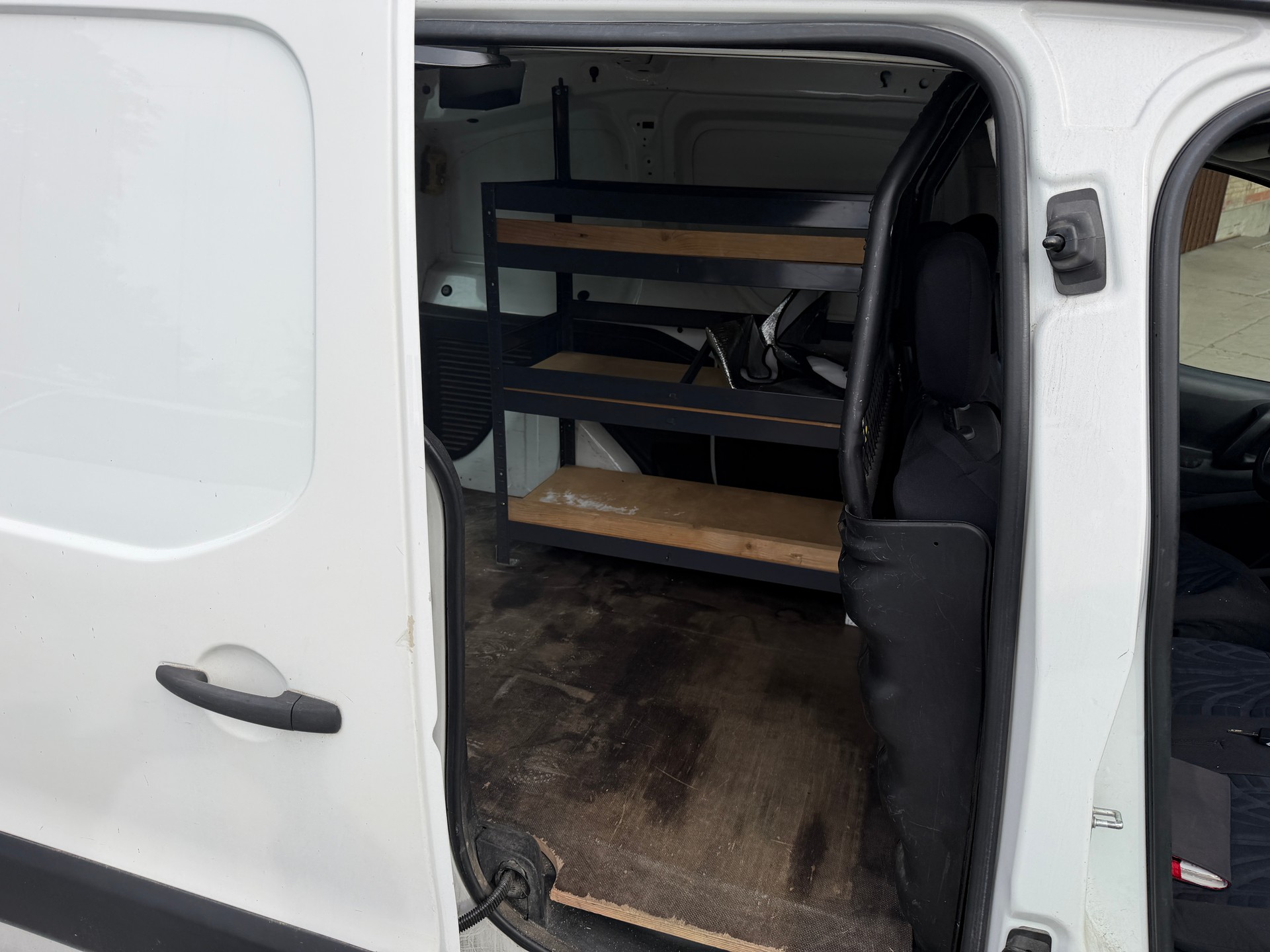 CITROEN Berlingo 1.6i 600 Komfort (Confort)-image-6