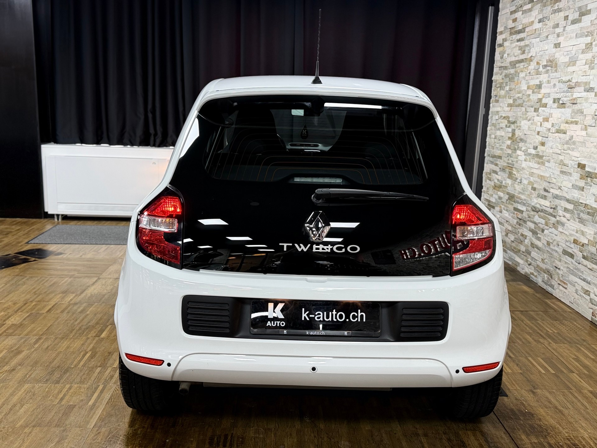 RENAULT Twingo 0.9 Swiss Edition EDC-image-2