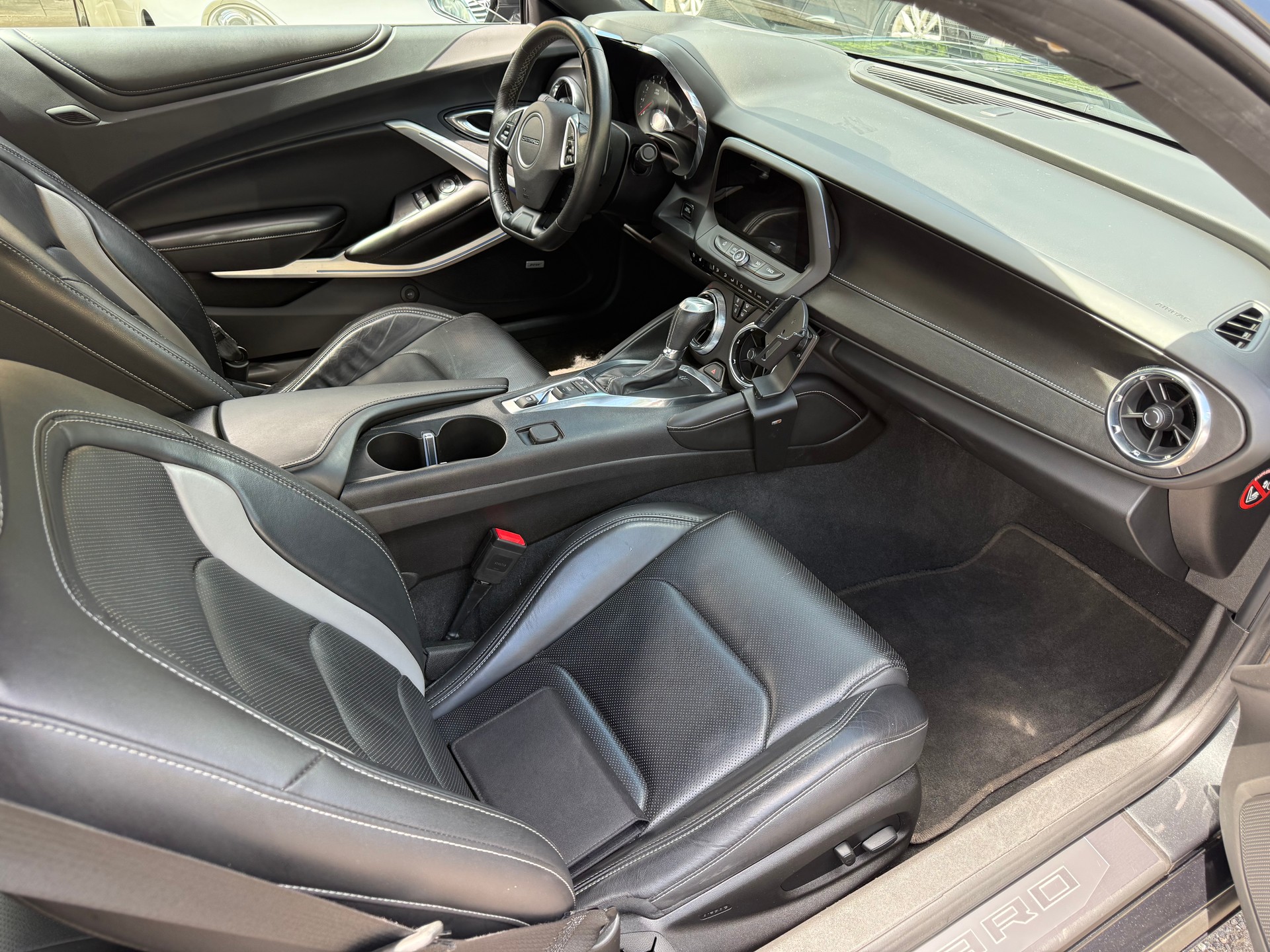 CHEVROLET Camaro 6.2 Coupé Automatic-image-7