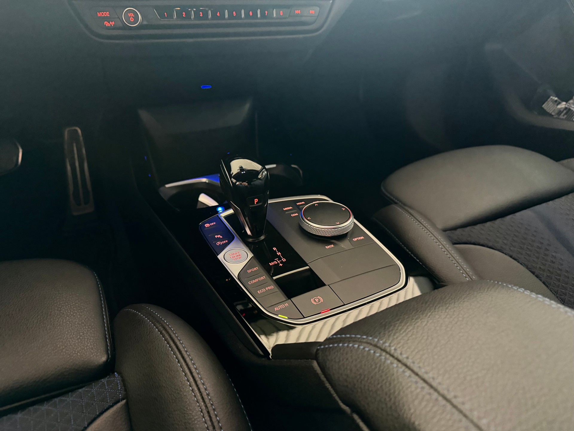 BMW 118d Steptronic M Sport-image-8