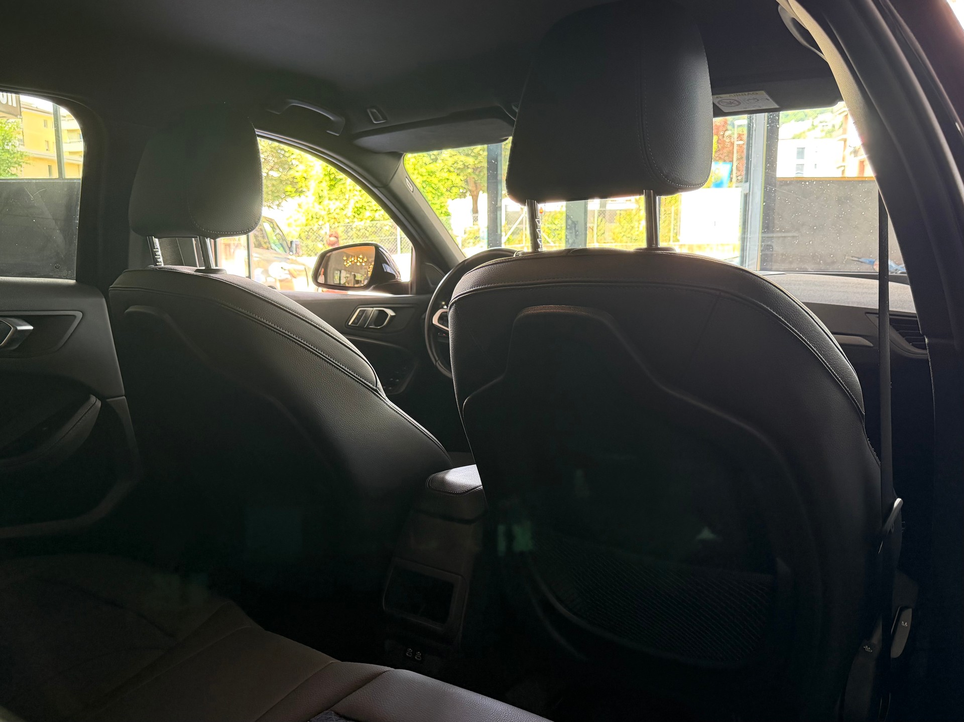 BMW 118d Steptronic M Sport-image-9
