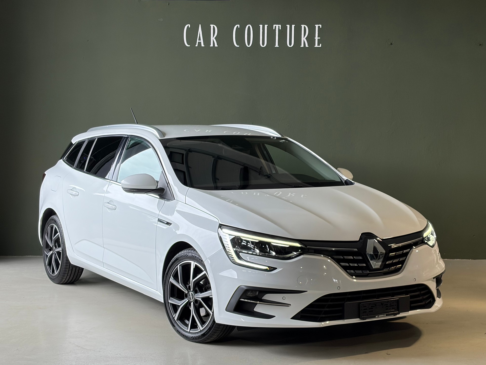 RENAULT Mégane Grandtour 1.5 dCi Business EDC *CH-Fahrzeug*Ab Service*Ab MFK*17Zoll-Alu*-image-3
