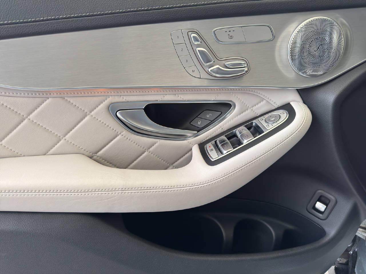 MERCEDES-BENZ GLC 250 d AMG-Line 4x4-image-18