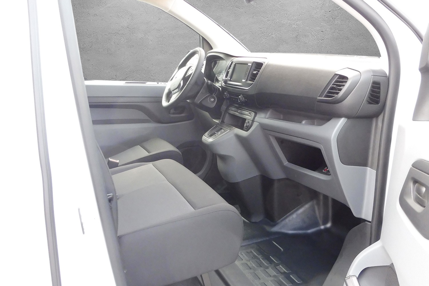 FIAT E-Scudo 50kWh L2 Lounge-image-11