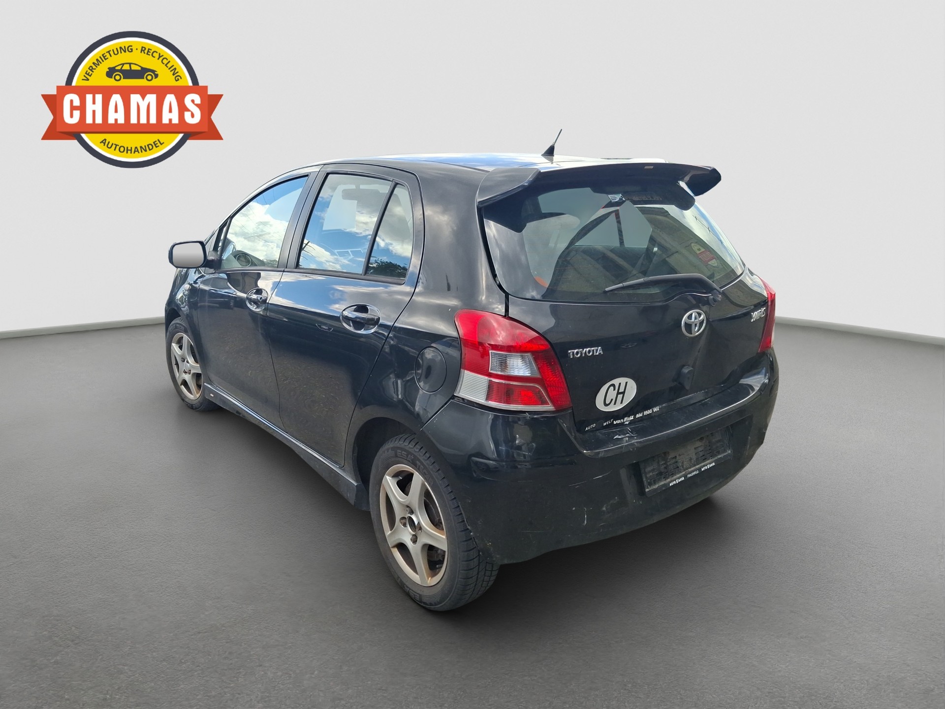 TOYOTA Yaris 1.33 Linea Sol-image-4
