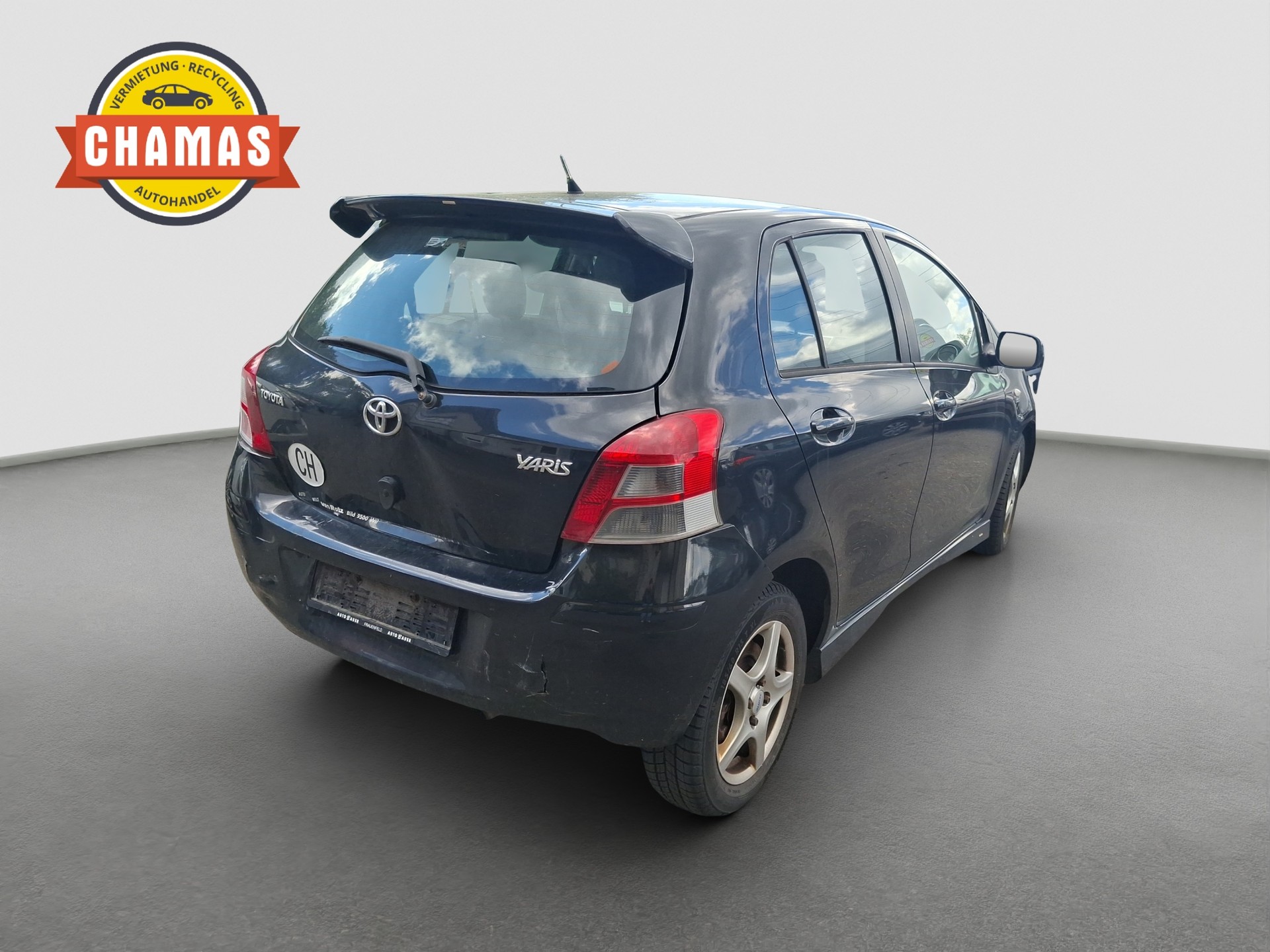 TOYOTA Yaris 1.33 Linea Sol-image-2
