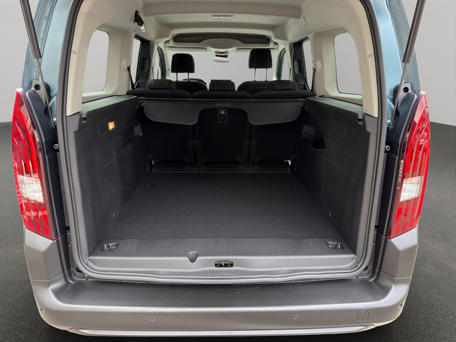 PEUGEOT Rifter Long 1.5 BlueHDi 130 Family Ed.-image-5