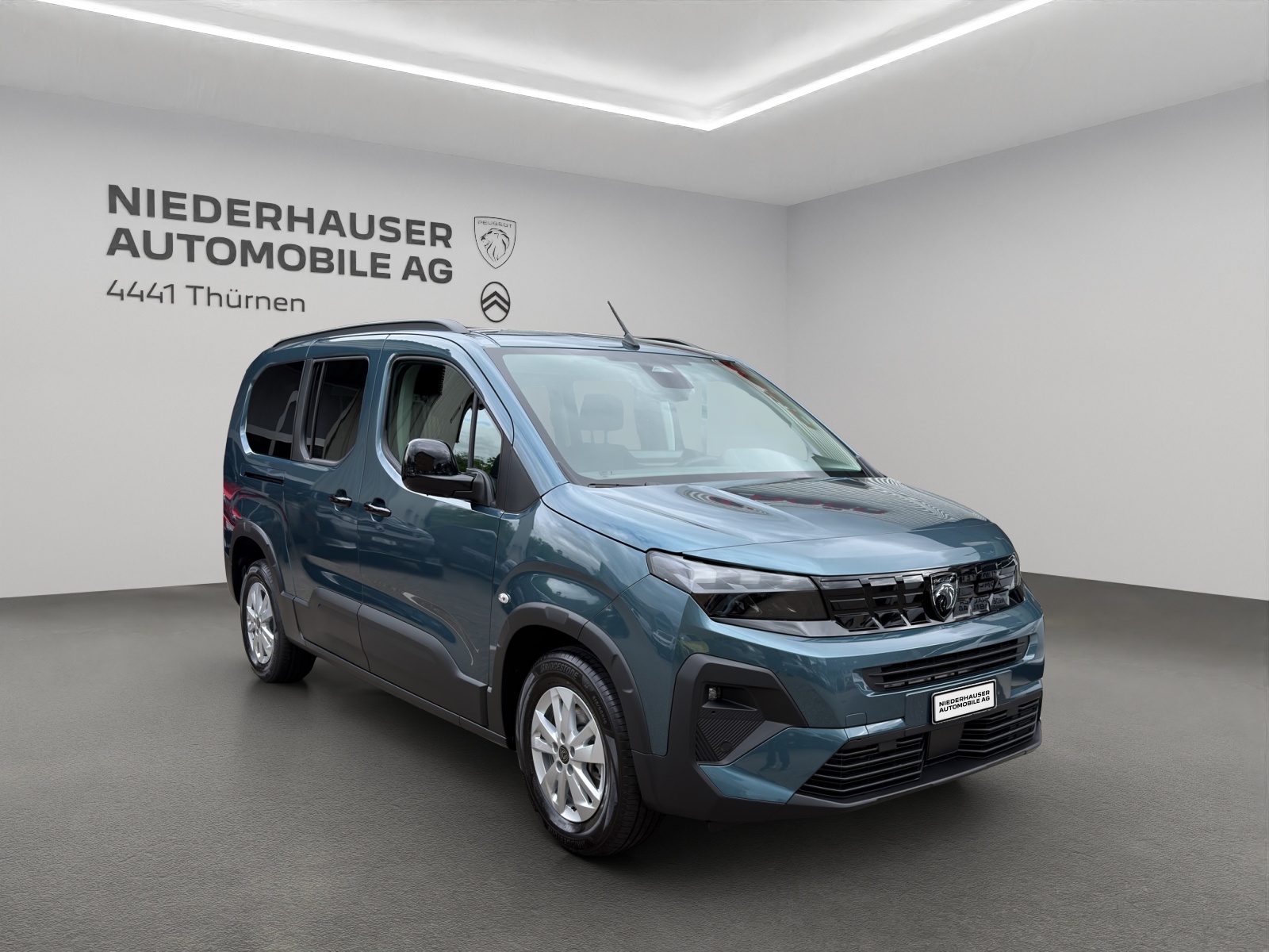 PEUGEOT Rifter Long 1.5 BlueHDi 130 Family Ed.-image-0