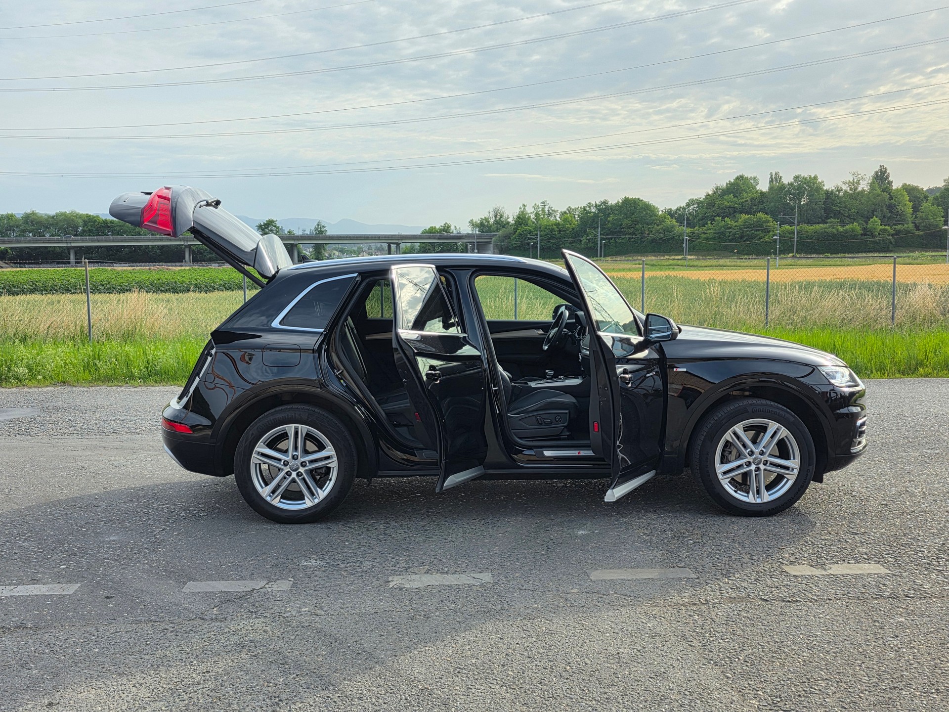 AUDI Q5 2.0 TFSI sport quattro S-tronic / Neu ab Mfk.-image-3