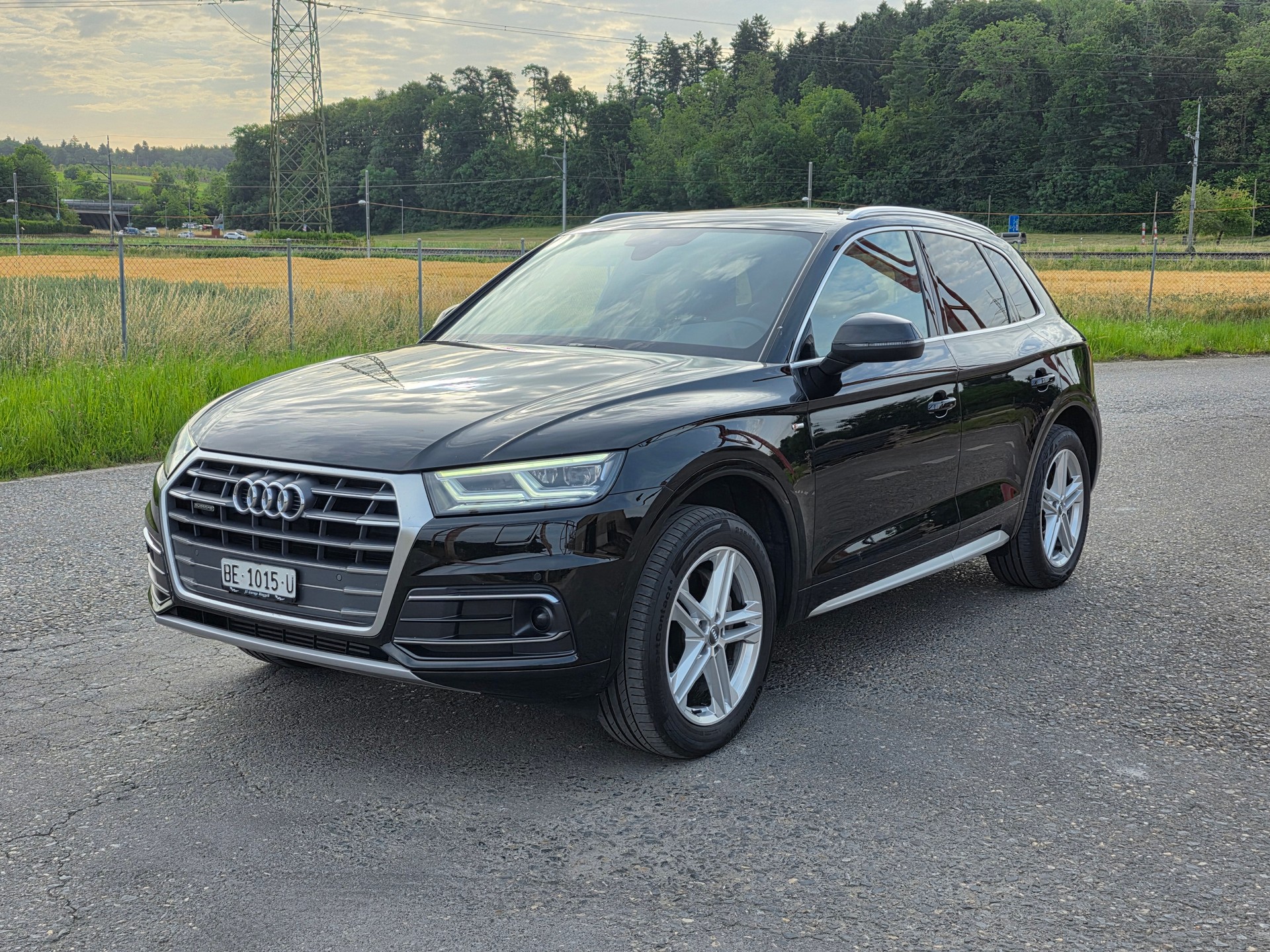 AUDI Q5 2.0 TFSI sport quattro S-tronic / Neu ab Mfk.-image-0