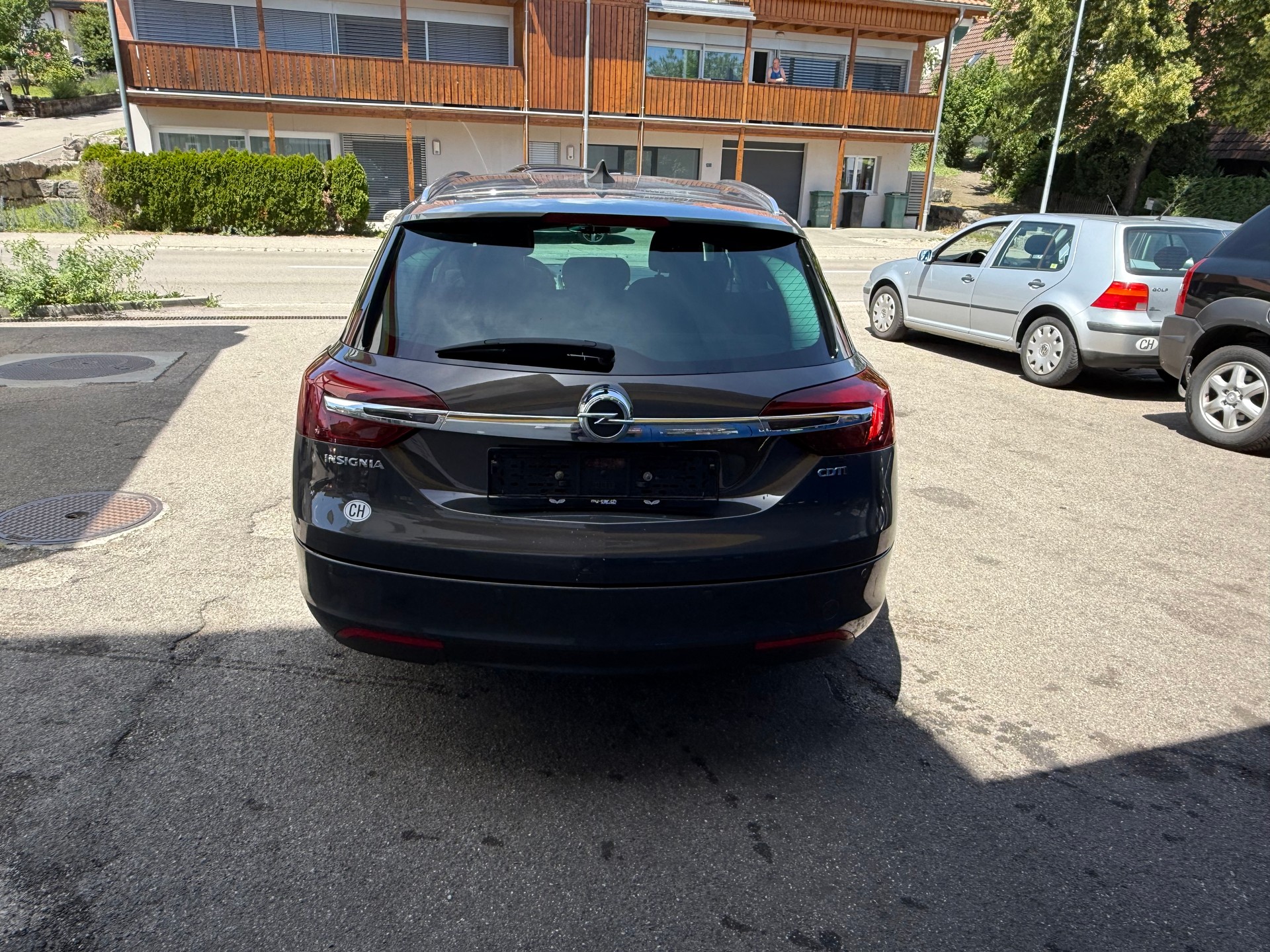 OPEL Insignia Sports Tourer 1.6 CDTI Edition Automatic-image-3