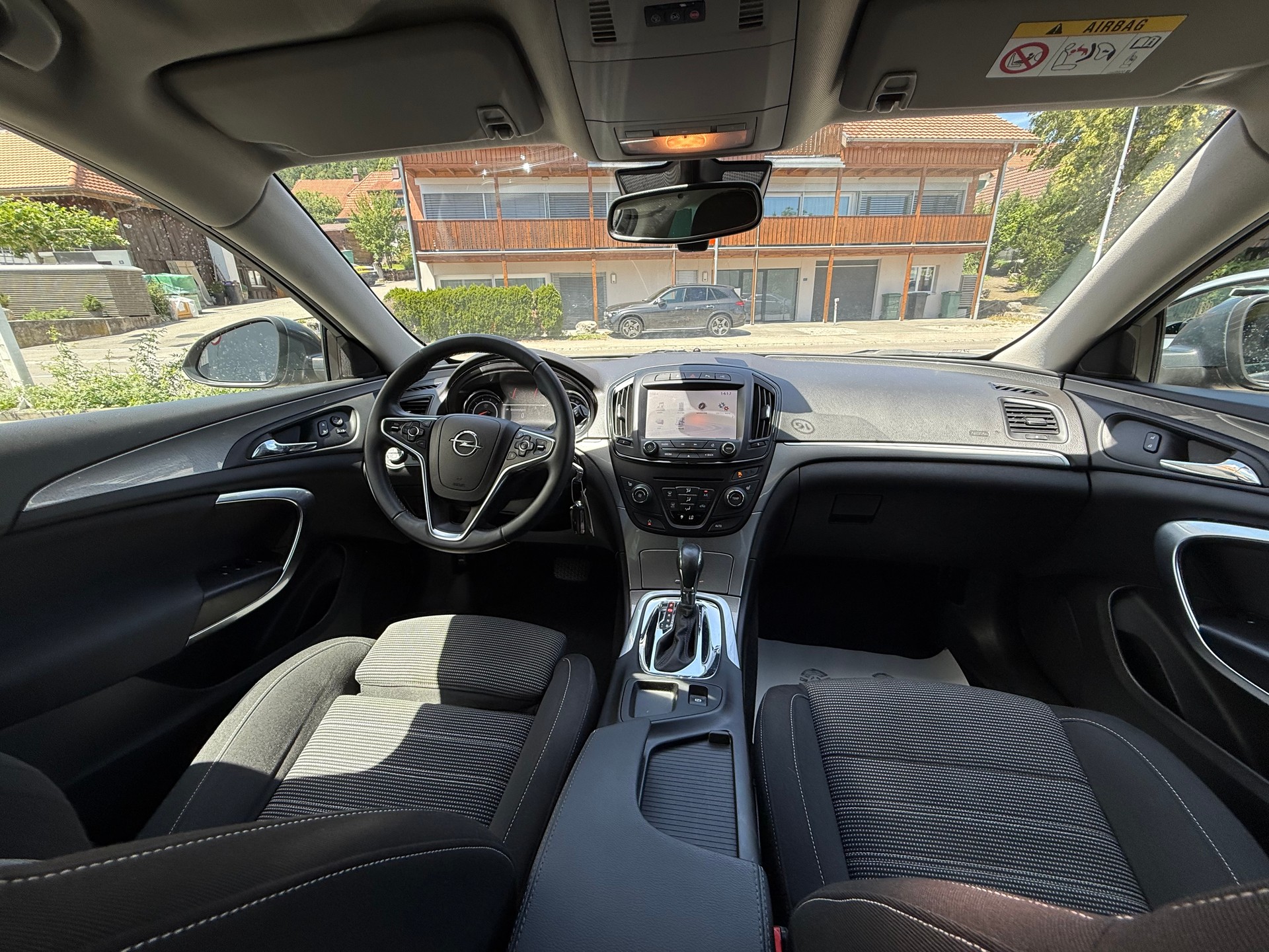 OPEL Insignia Sports Tourer 1.6 CDTI Edition Automatic-image-12