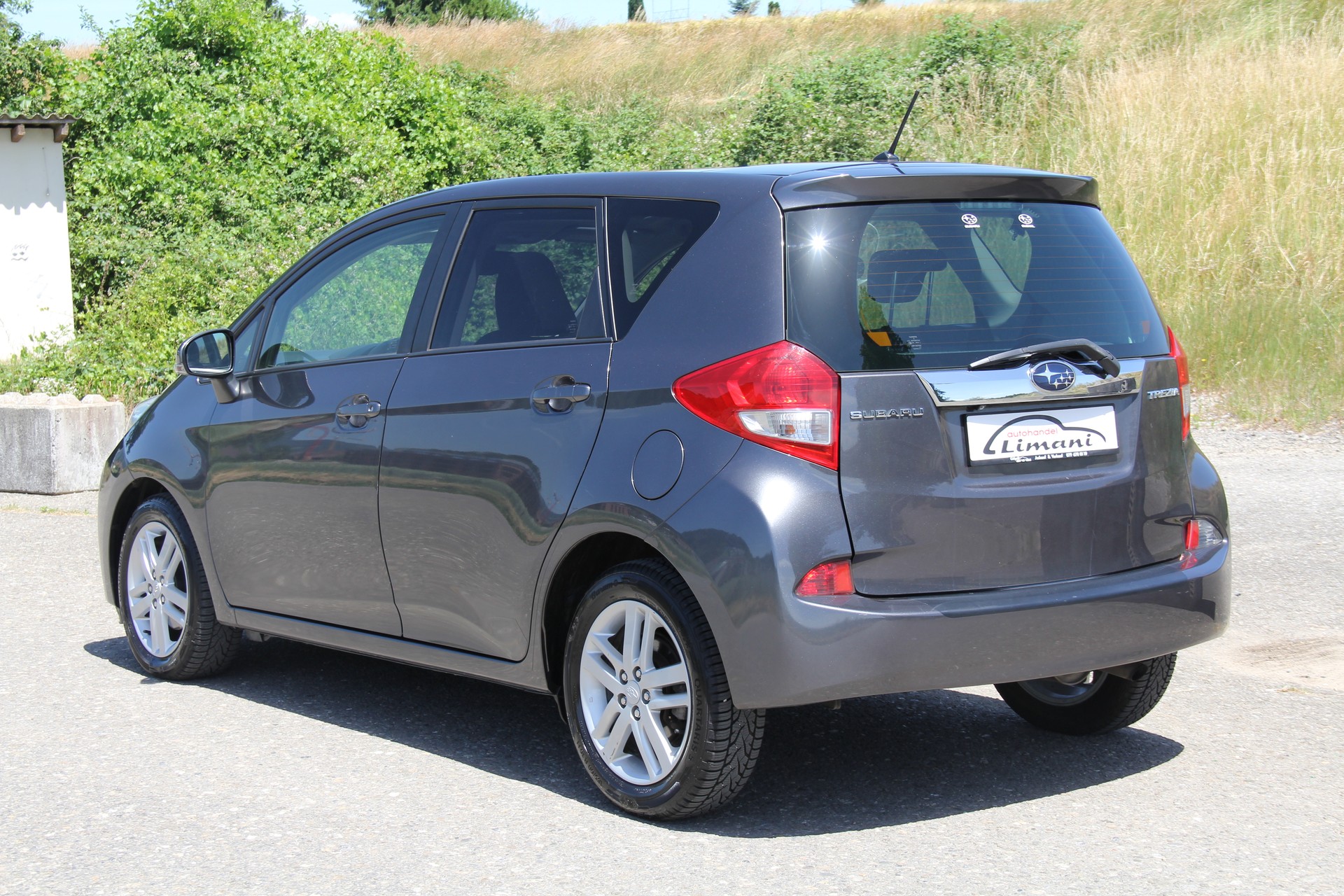 SUBARU Trezia 1.4D Swiss Luxury-image-6