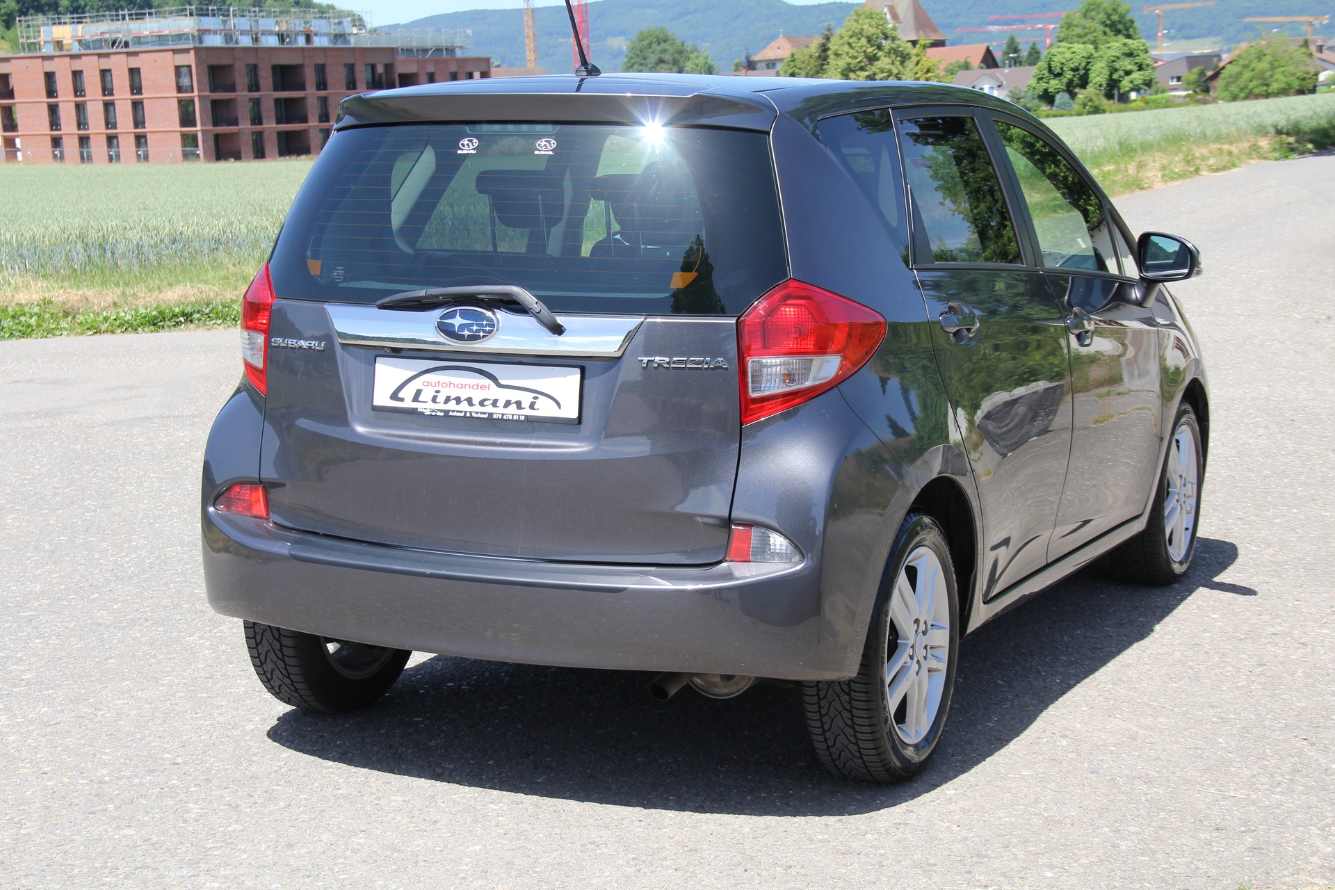 SUBARU Trezia 1.4D Swiss Luxury-image-5