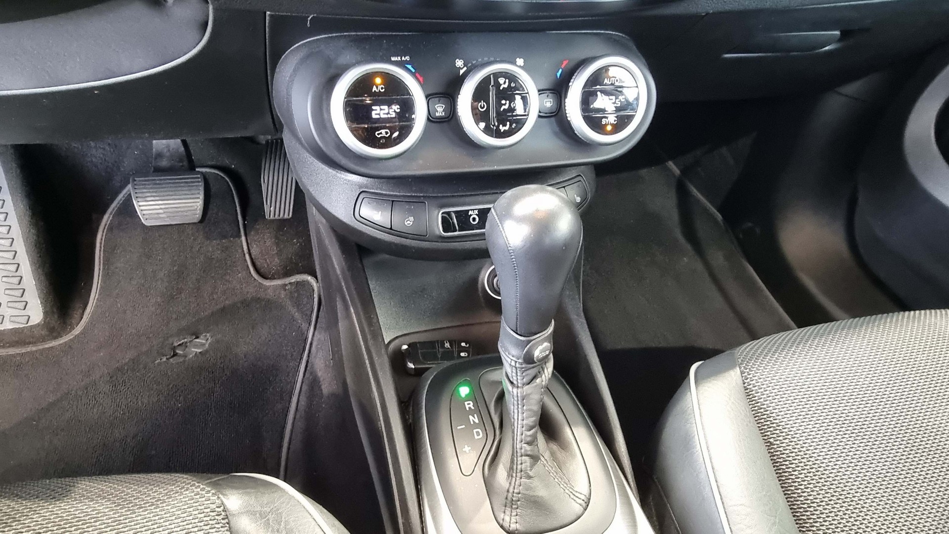 FIAT 500X 1.4 MultiAir Cross Plus 4x4-image-8