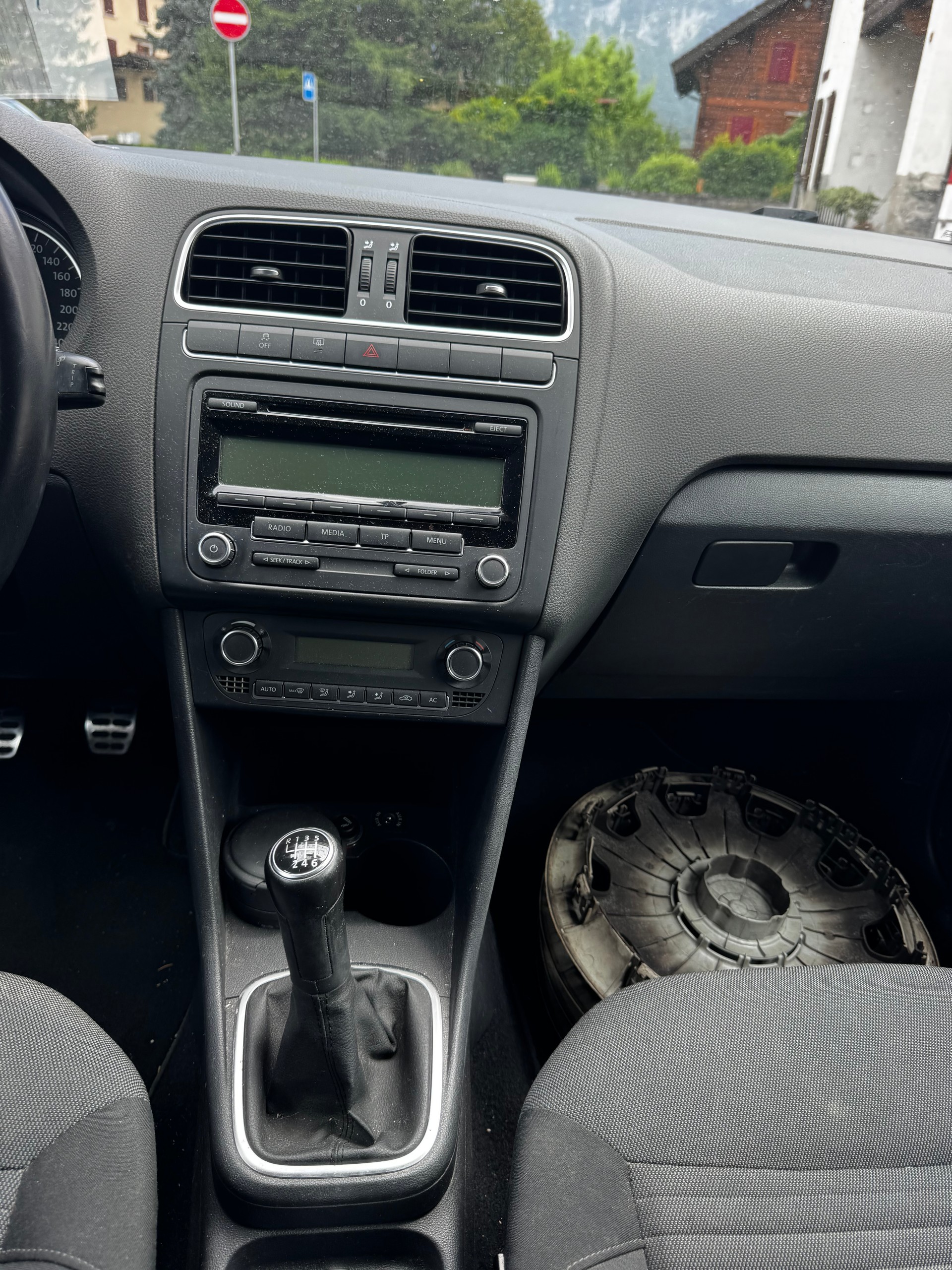 VW Polo 1.2 TSI Team-image-10