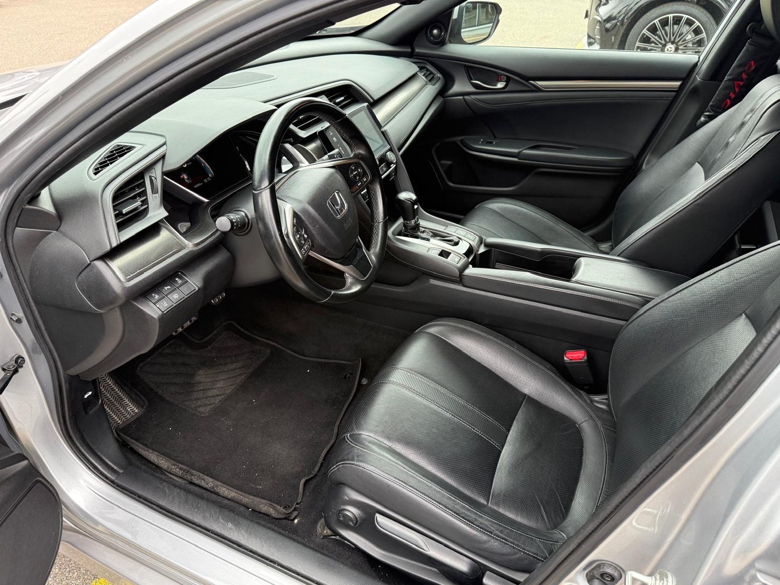 HONDA Civic 1.5 VTEC Prestige CVT-image-5