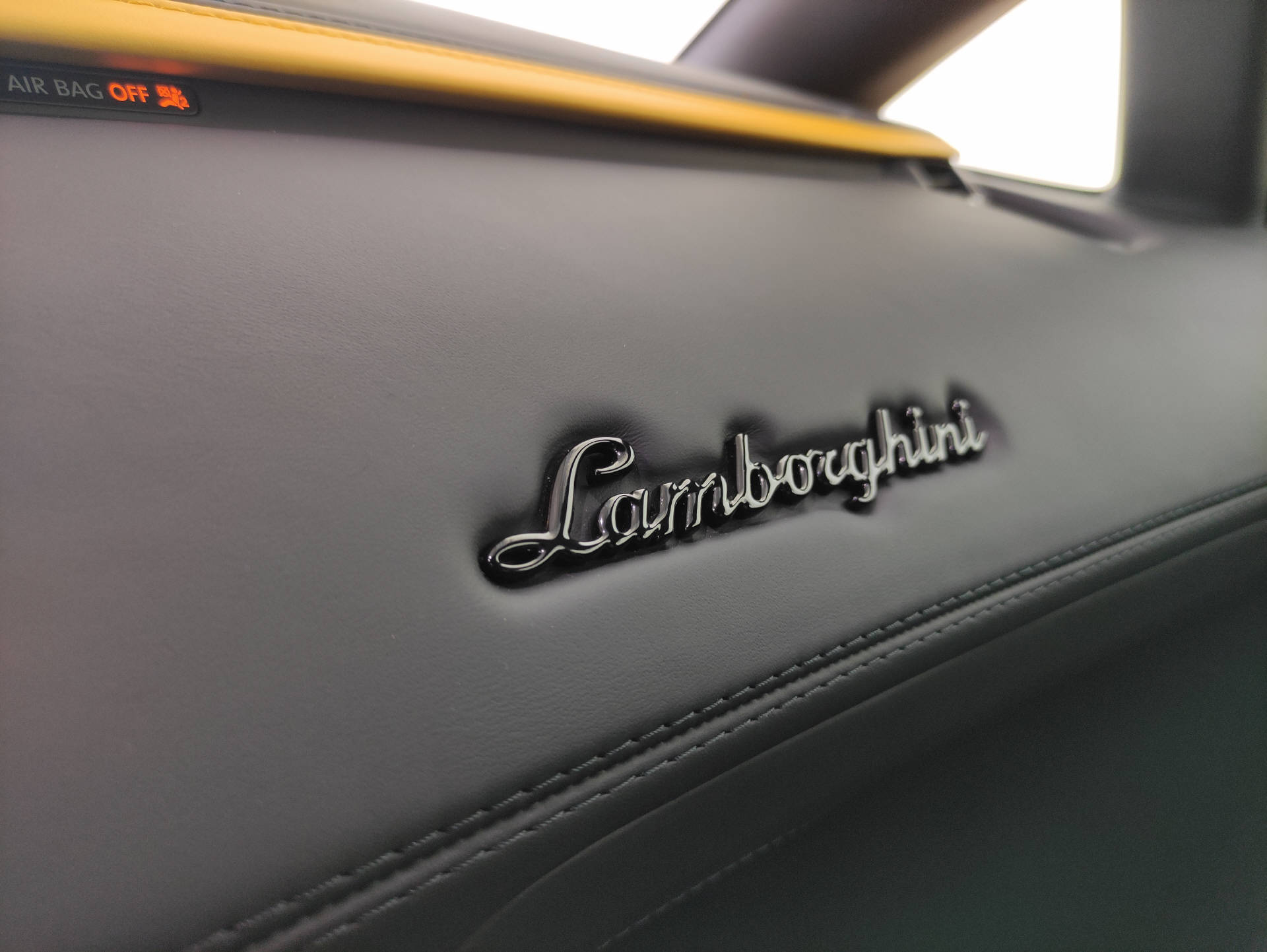 LAMBORGHINI Aventador 6.5 S-image-12