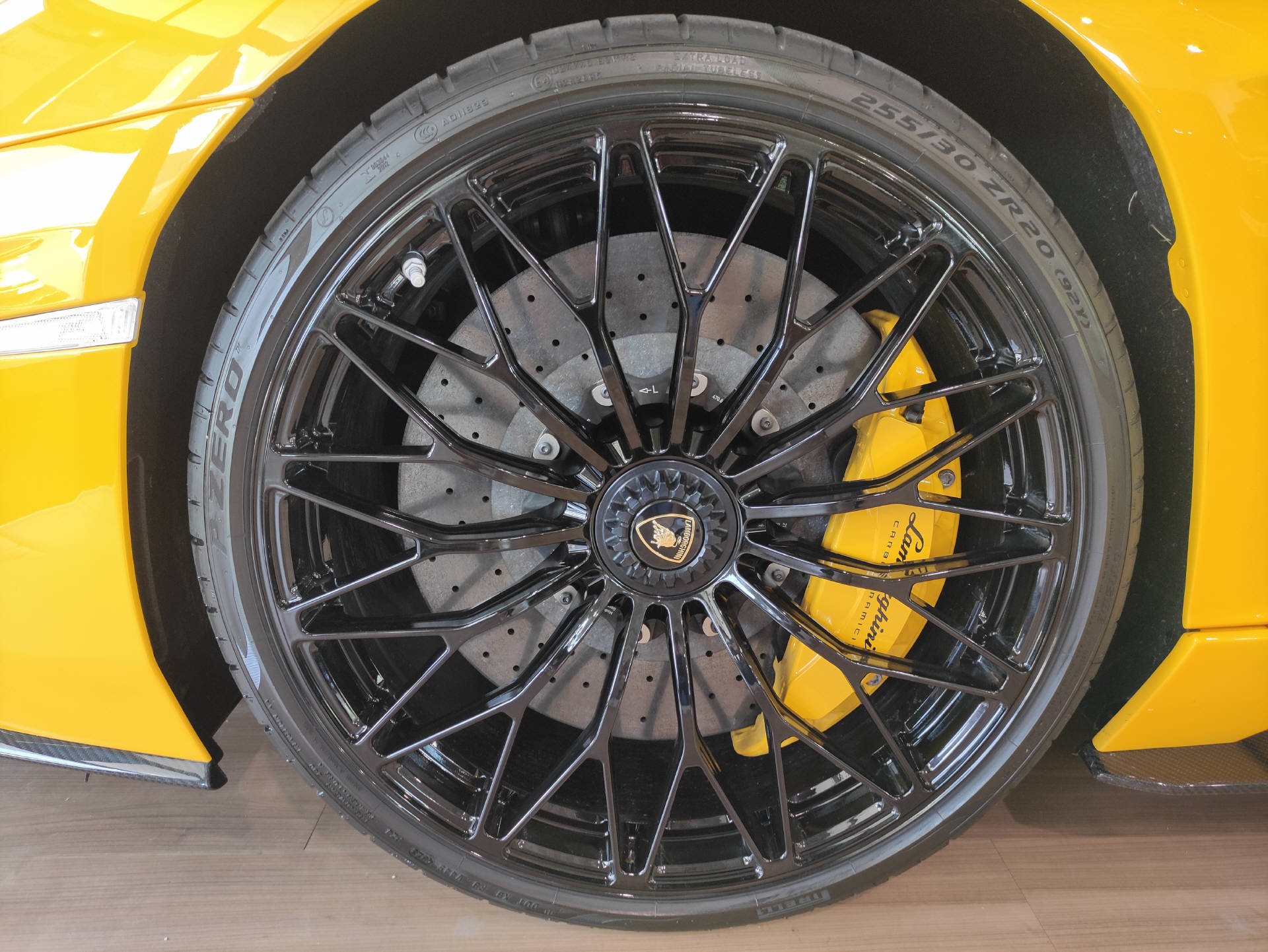 LAMBORGHINI Aventador 6.5 S-image-3