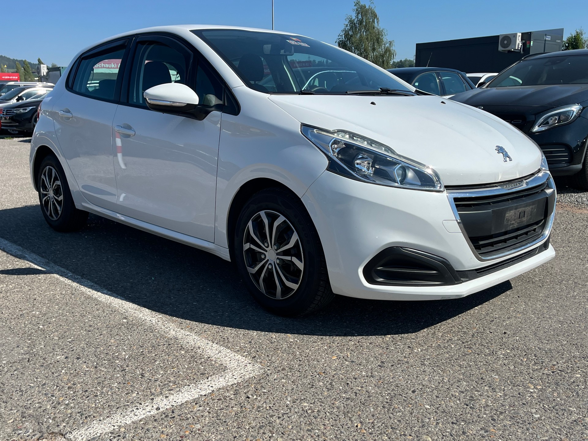 PEUGEOT 208 1.5 BlueHDi Active-image-5