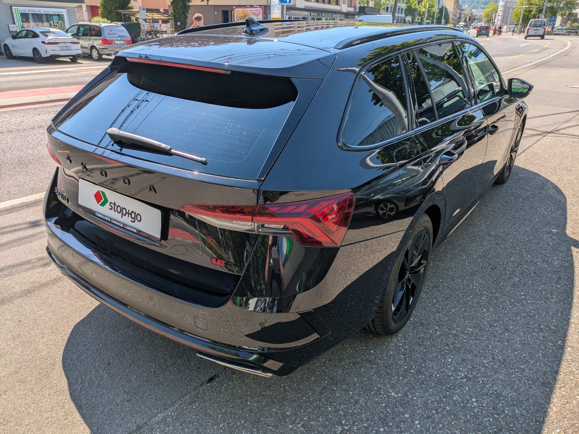 SKODA Octavia Combi 2.0 TSI DSG RS-image-7