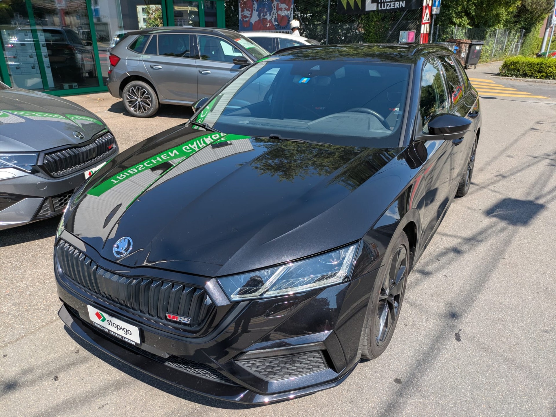SKODA Octavia Combi 2.0 TSI DSG RS-image-2