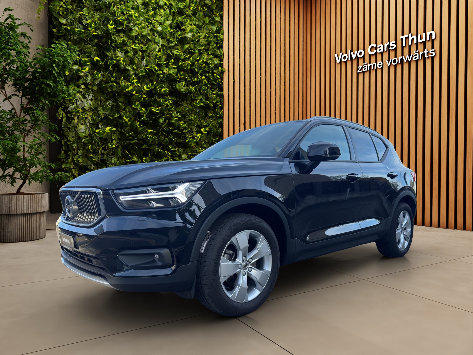 VOLVO XC40 2.0 B4 MH Momentum AWD-image-0