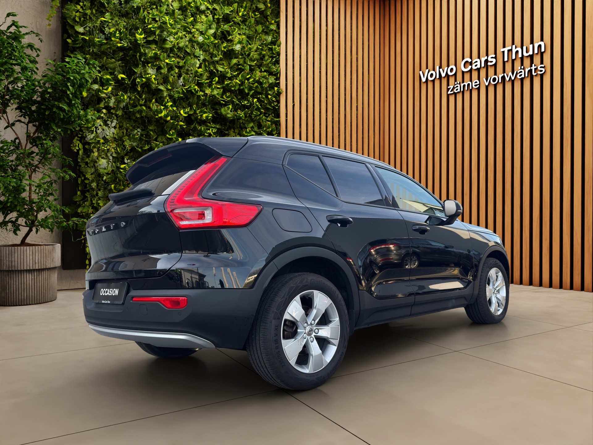 VOLVO XC40 2.0 B4 MH Momentum AWD-image-5