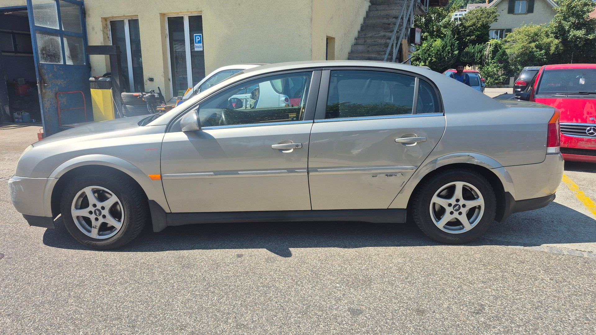 OPEL Vectra 2.2 Comfort-image-8