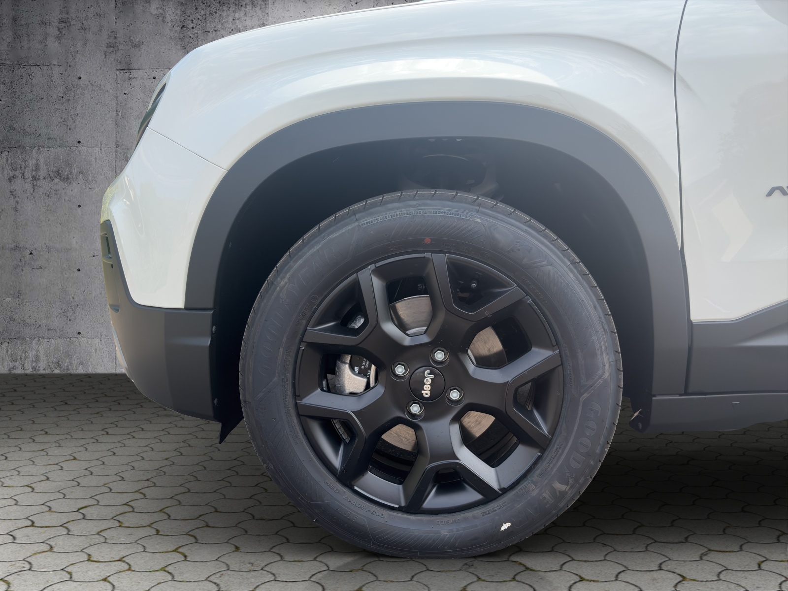 JEEP Avenger 1.2 Turbo MHEV Black Edition-image-15