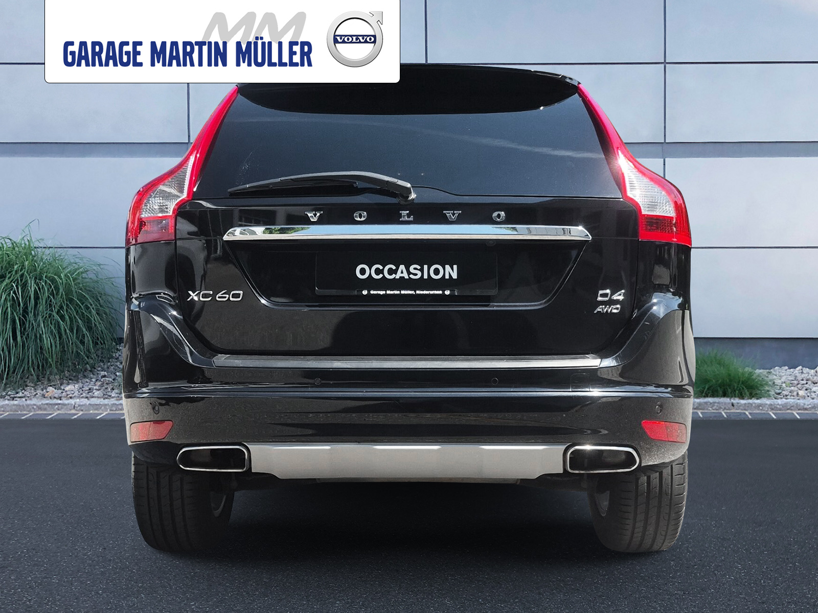 VOLVO XC60 2.4 D4 Ocean Race AWD-image-3
