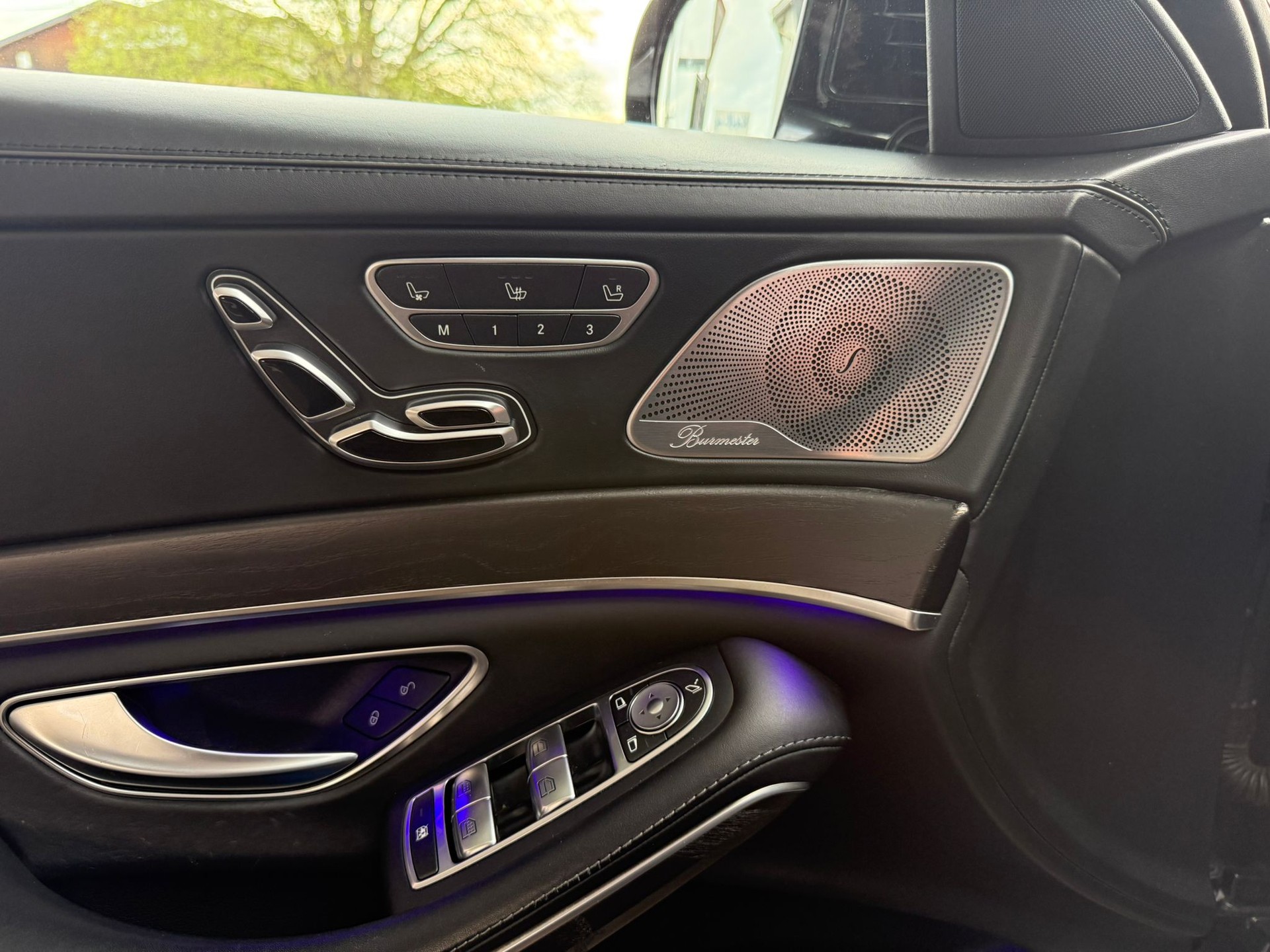 MERCEDES-BENZ S 400 d L AMG-Line 4Matic 9G-Tronic-image-13