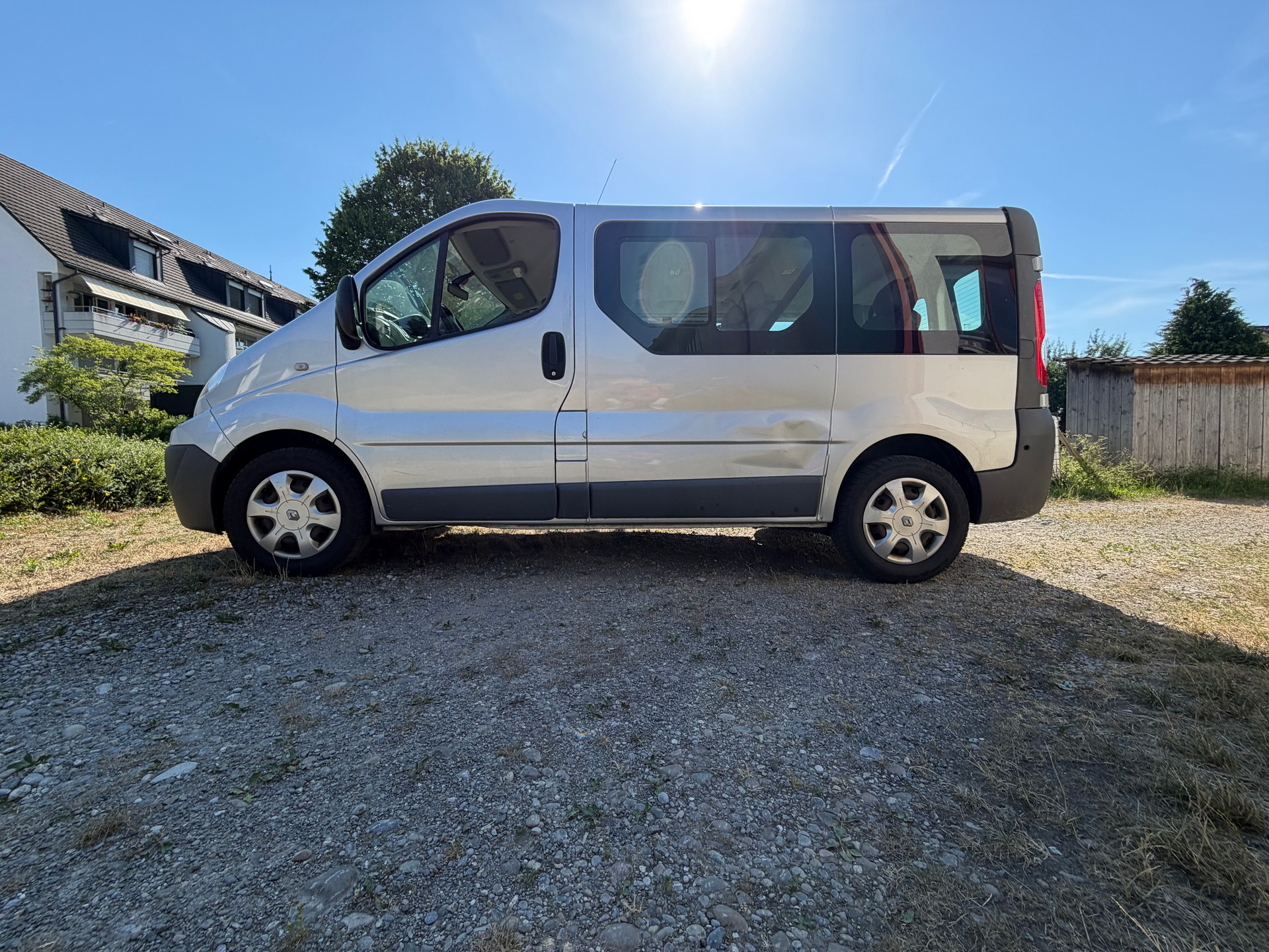 RENAULT Trafic 2.0dCi Eco Passenger Authentique-image-4