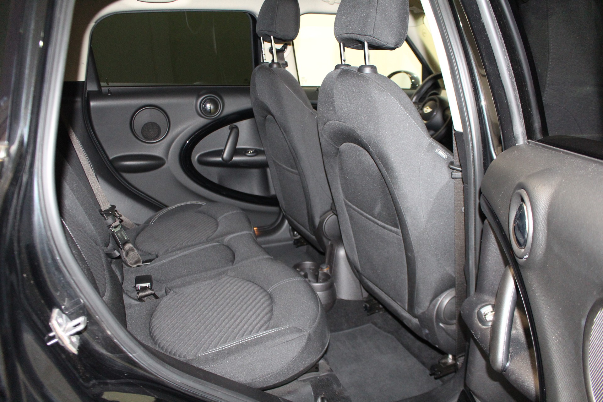 MINI Countryman R60 1.6i Cooper ALL4-image-9