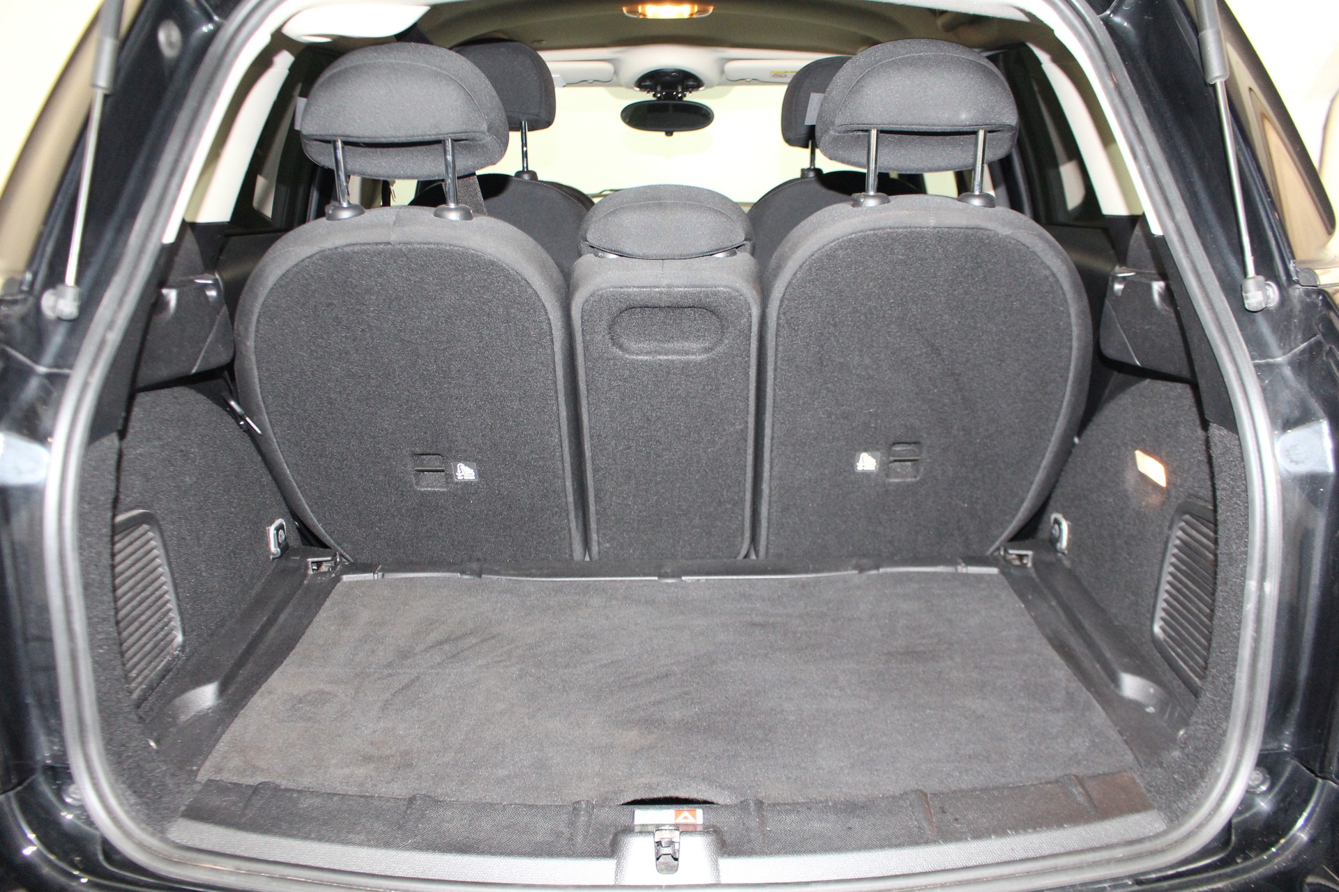 MINI Countryman R60 1.6i Cooper ALL4-image-8