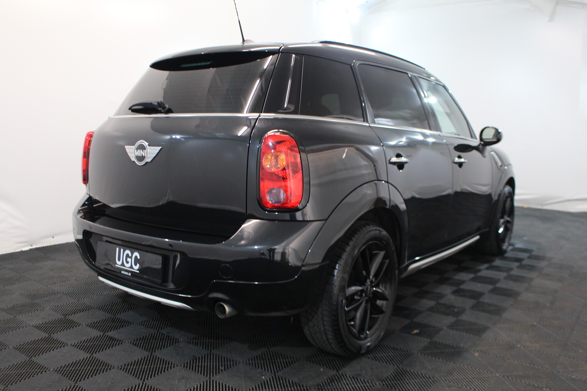MINI Countryman R60 1.6i Cooper ALL4-image-5