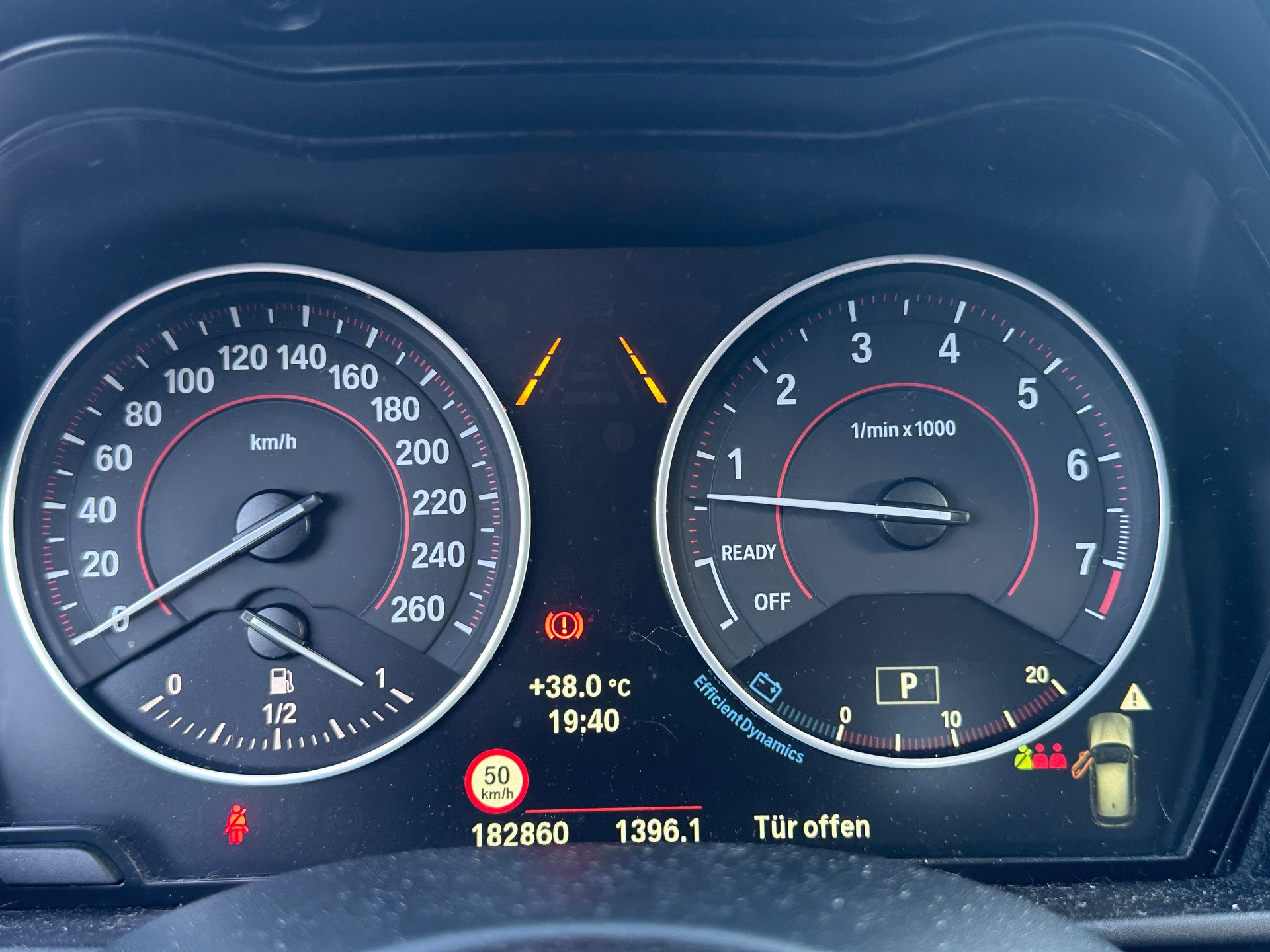 BMW M135i xDrive-image-4