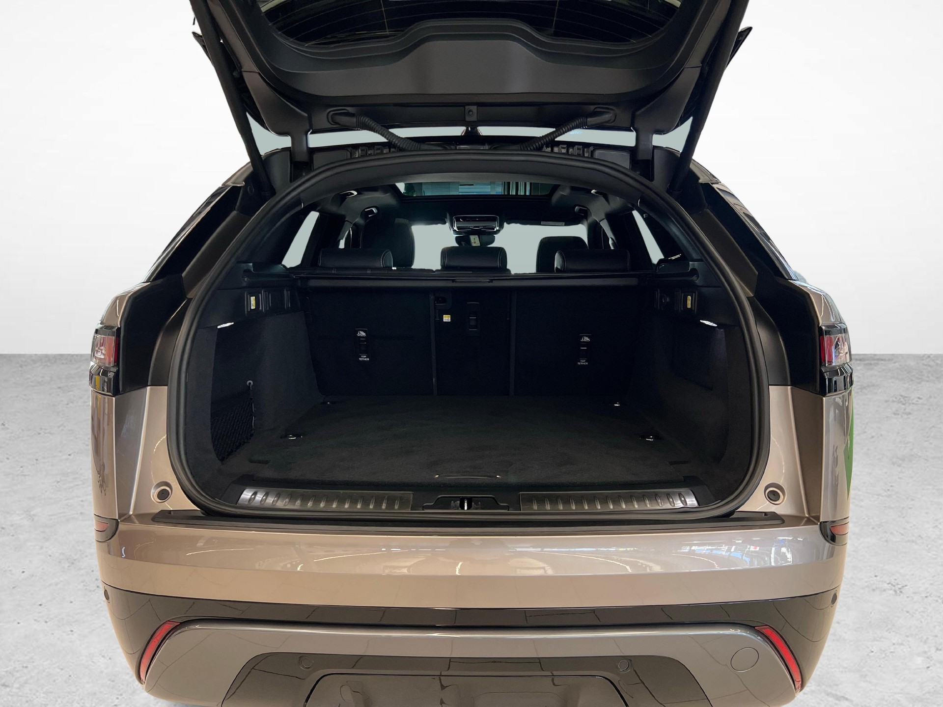 LAND ROVER Range Rover Velar 2.0 P400e R-Dynamic SE-image-11