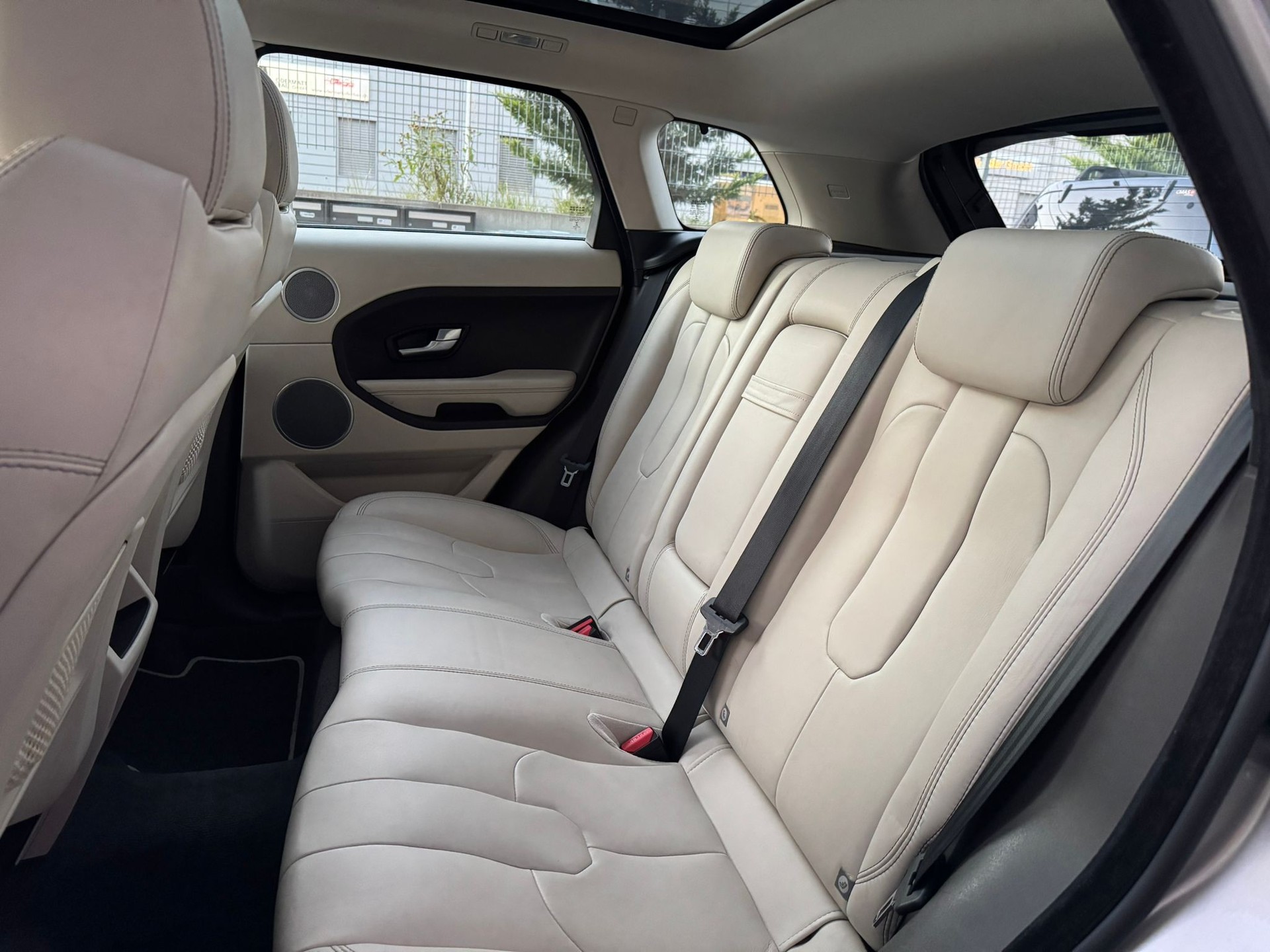 LAND ROVER Range Rover Evoque 2.0 Si4 Prestige AT6-image-10