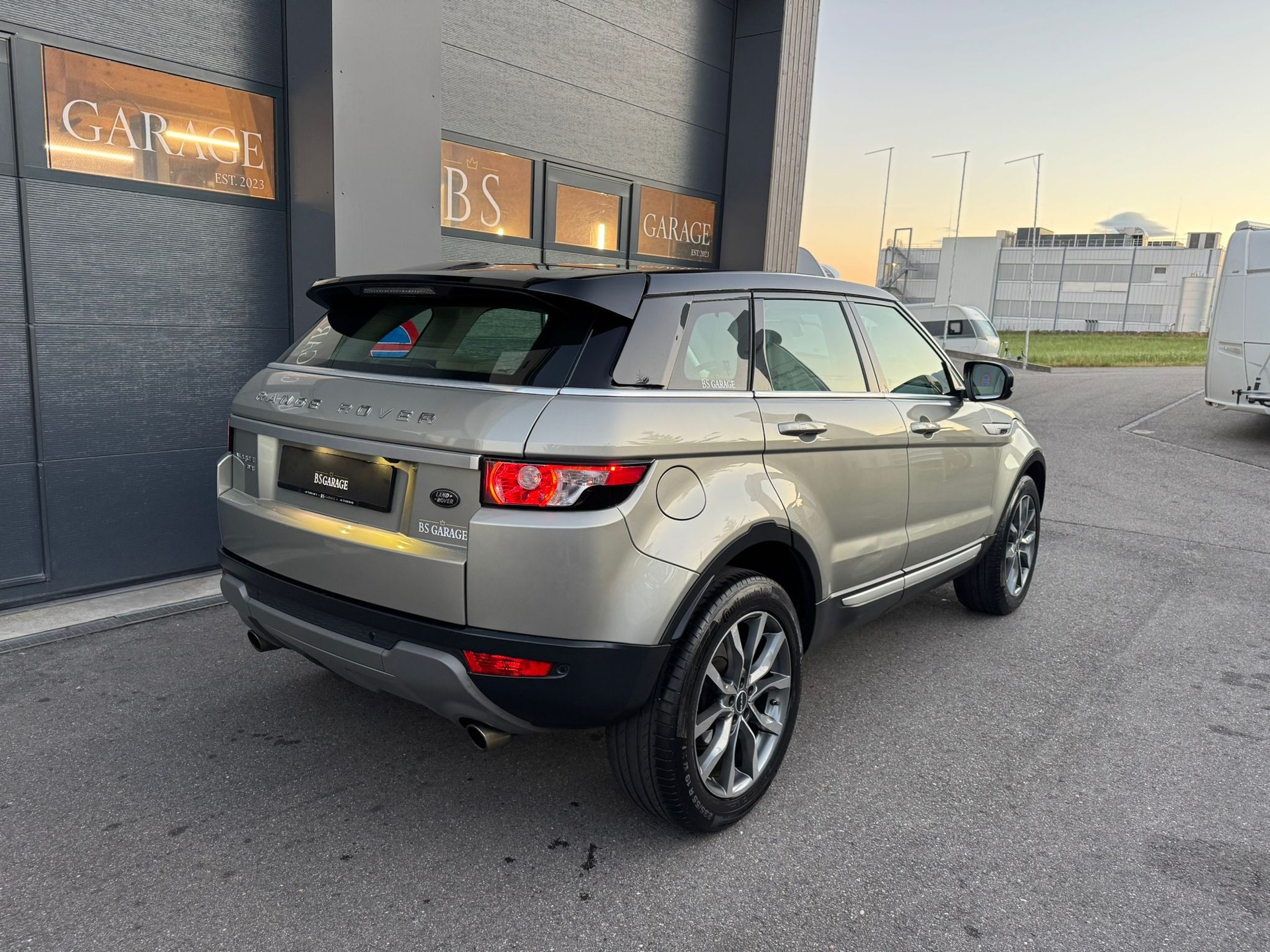 LAND ROVER Range Rover Evoque 2.0 Si4 Prestige AT6-image-4