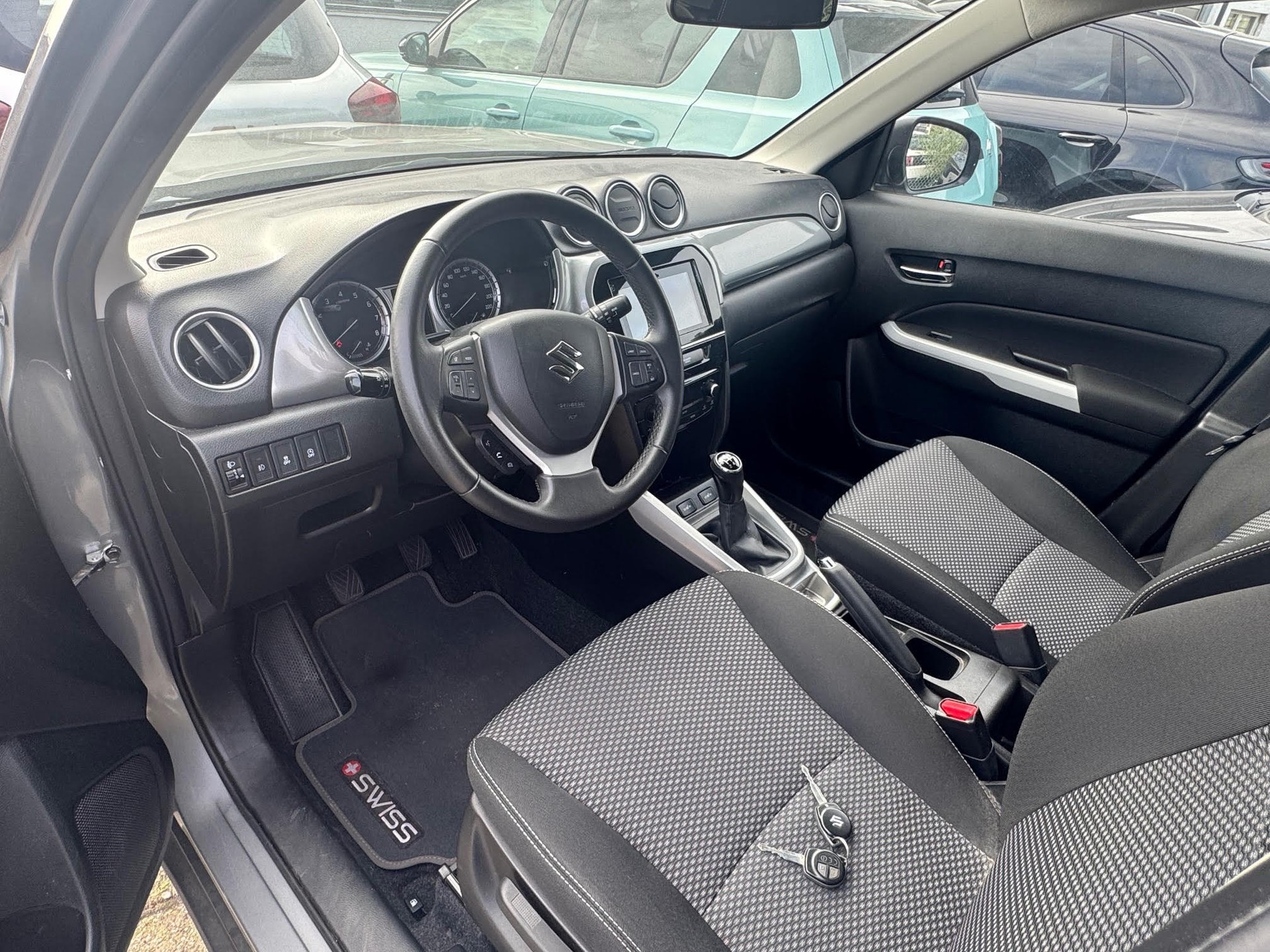 SUZUKI Vitara 1.6 Compact+-image-5