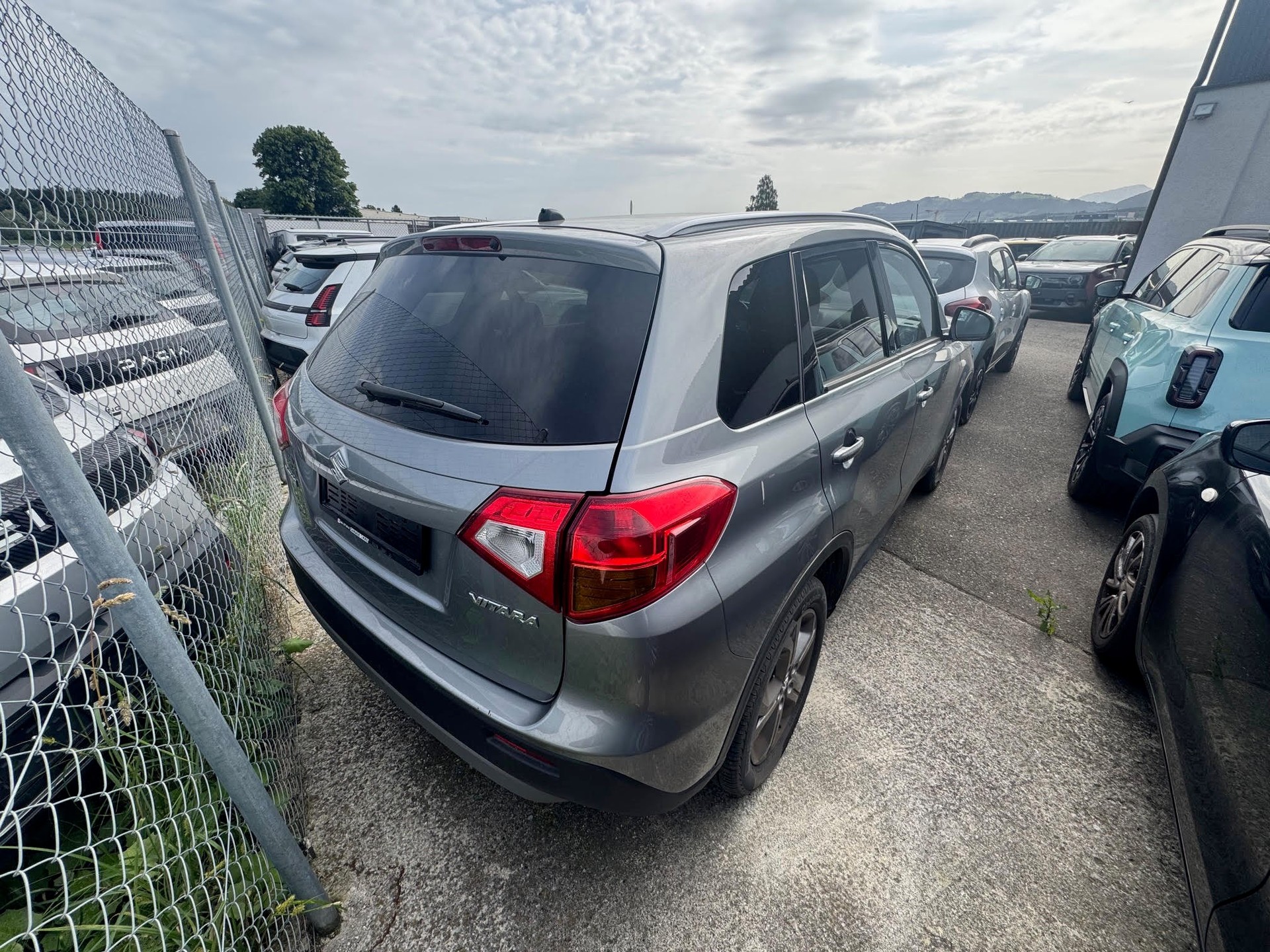 SUZUKI Vitara 1.6 Compact+-image-4