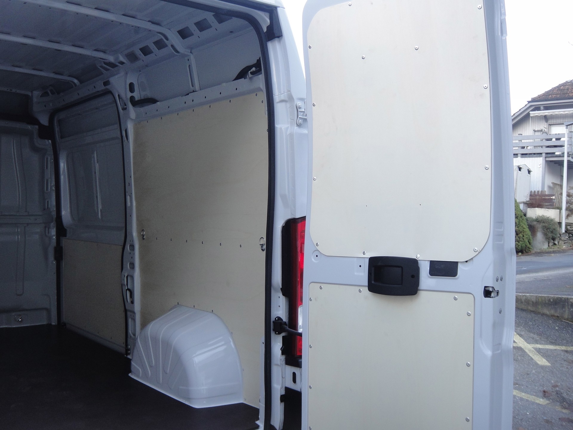 FIAT Ducato 35 L2H2 Base-image-3